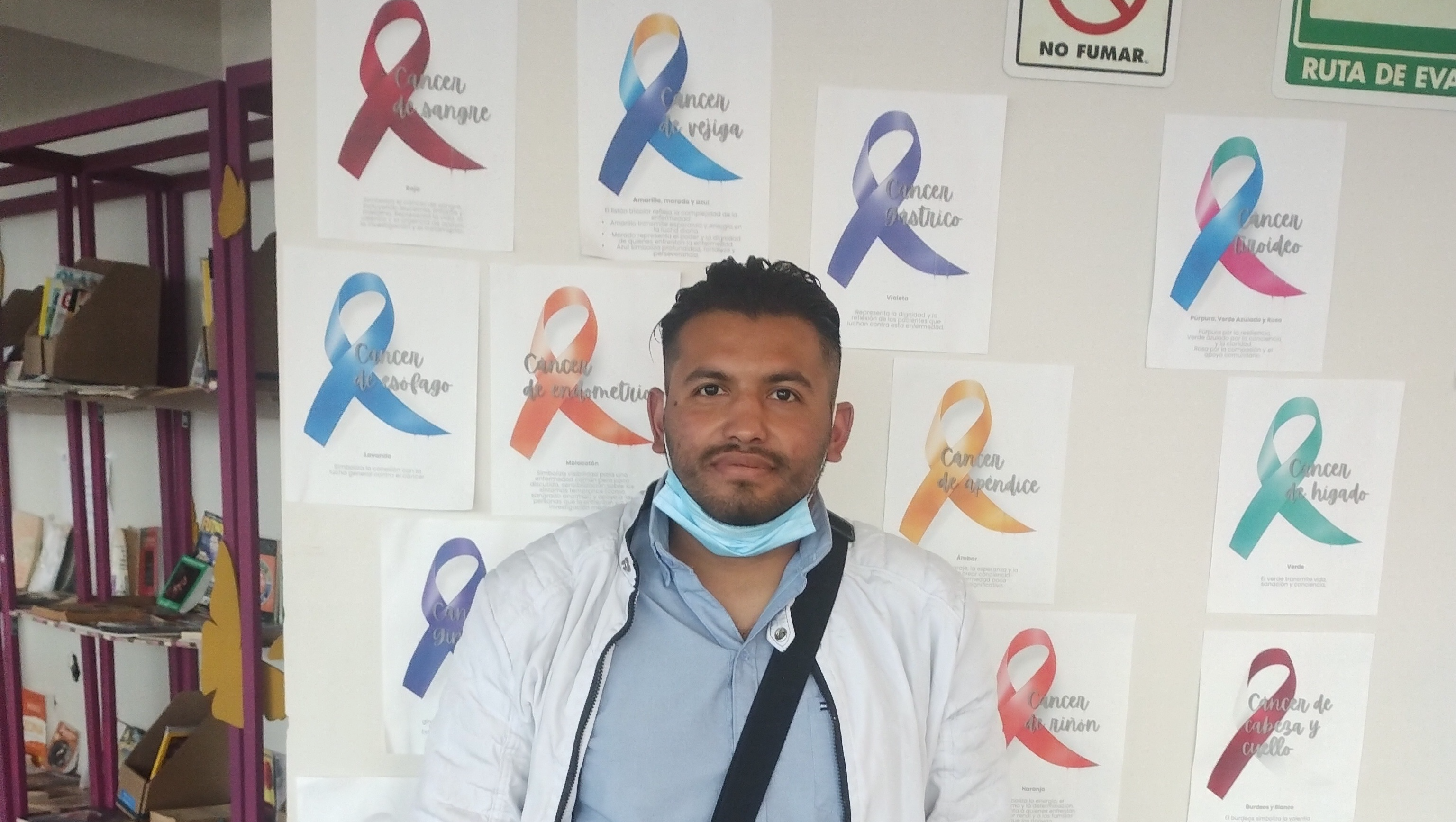 Ayuda a Erick con sus medicamentos para Quimioterapia photo