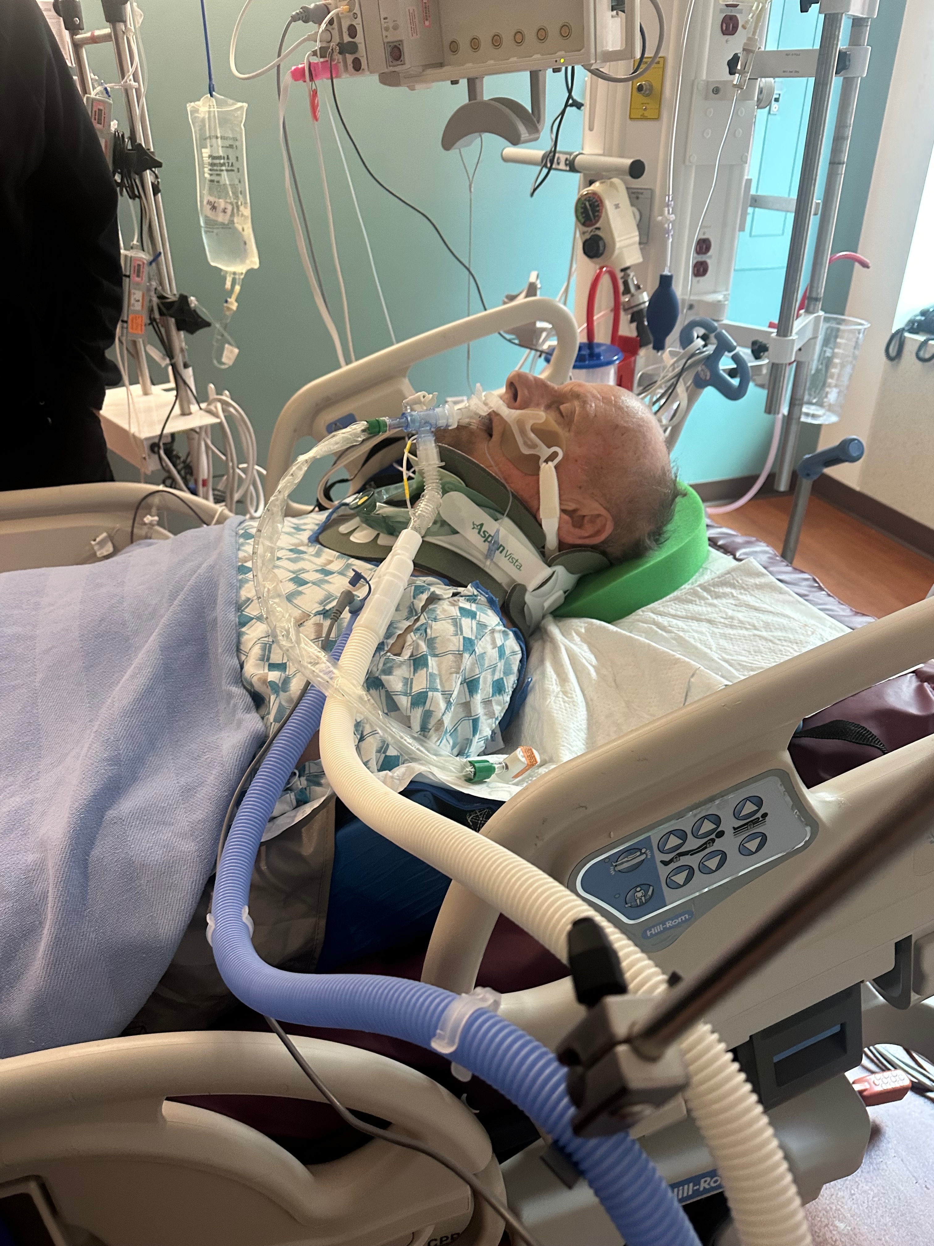 Help Father's Healing After Severe Accident campaign photo, 4 of 5
