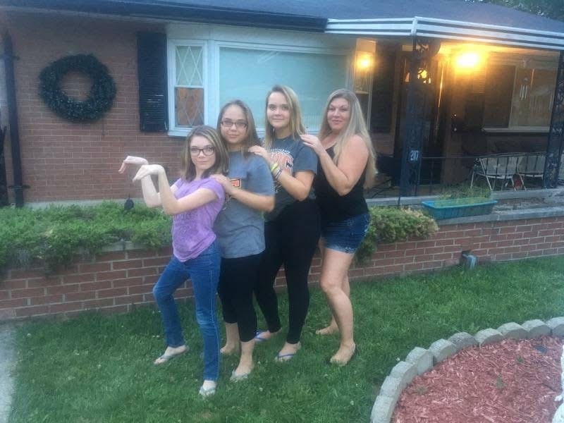 Stand with Rachal: Beat Lung Cancer Together campaign photo, 2 of 8