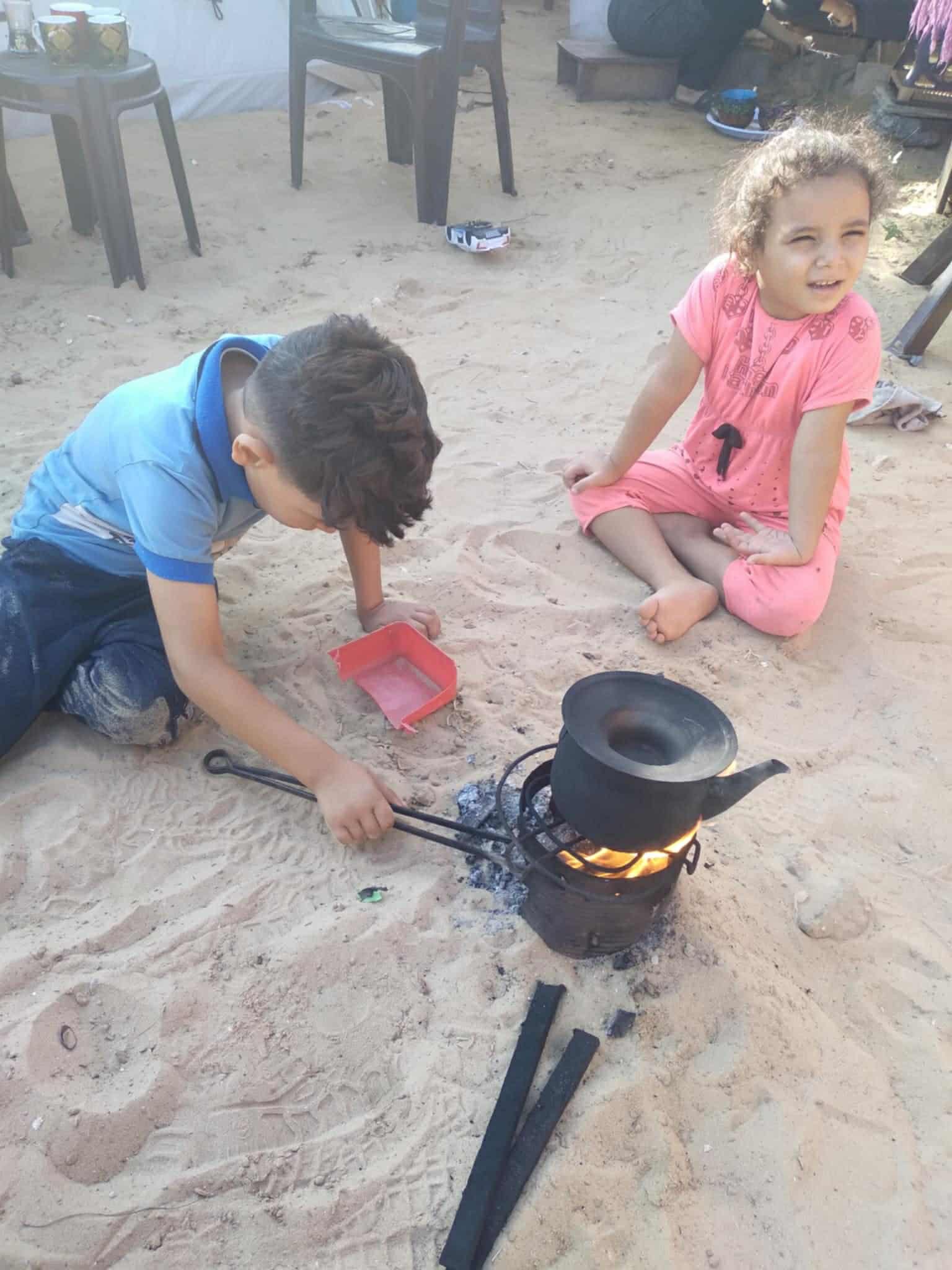 EMAN AND SHAKR NEED A HELPING HAND  TO LEAVE THEIR TENT campaign photo, 6 of 7