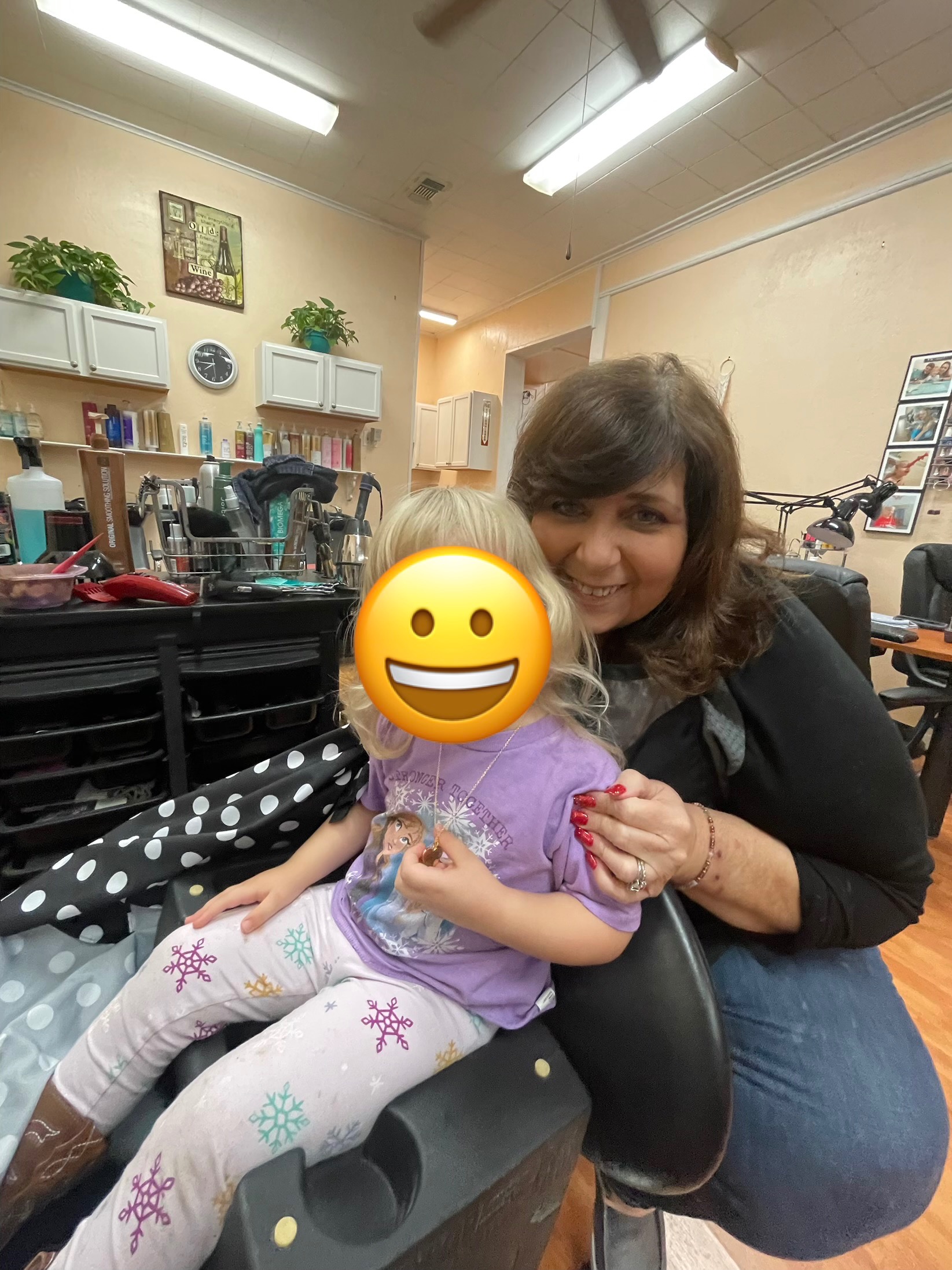 Help Ann AKA Huney with Medical Costs and Lost Income campaign photo, 2 of 4