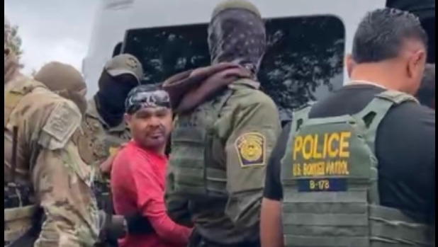 Aid Family Facing Financial Crisis from ICE Detention photo