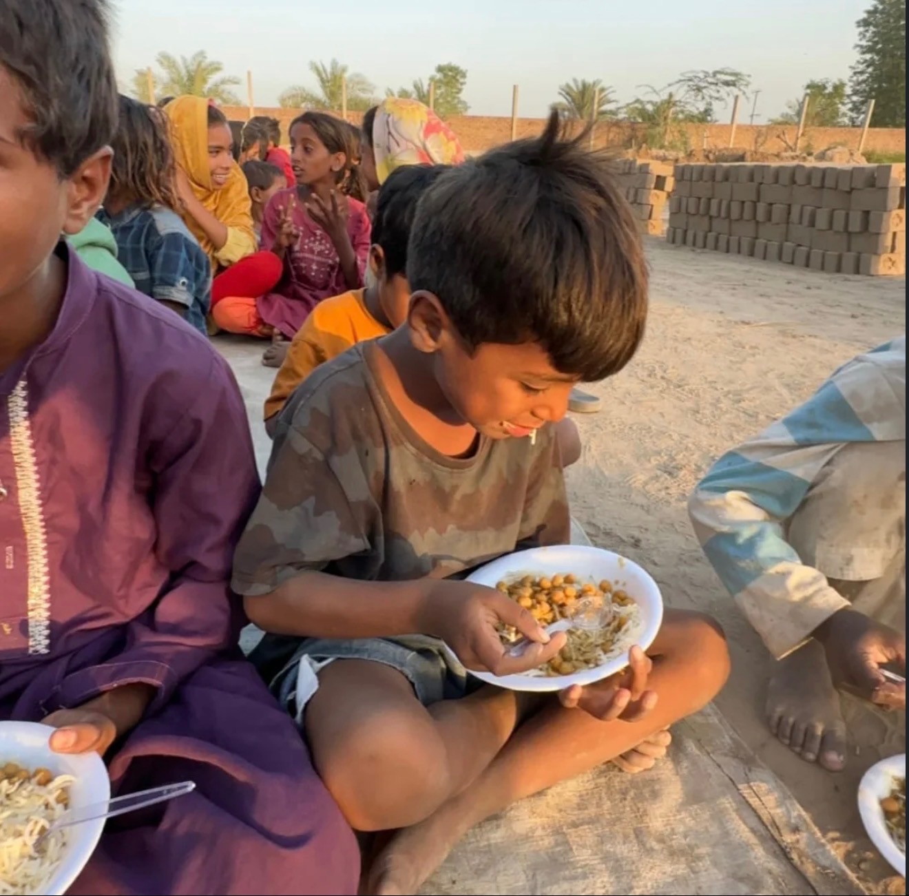Support Rida Akbar's Mission to Feed Children campaign photo, 7 of 8