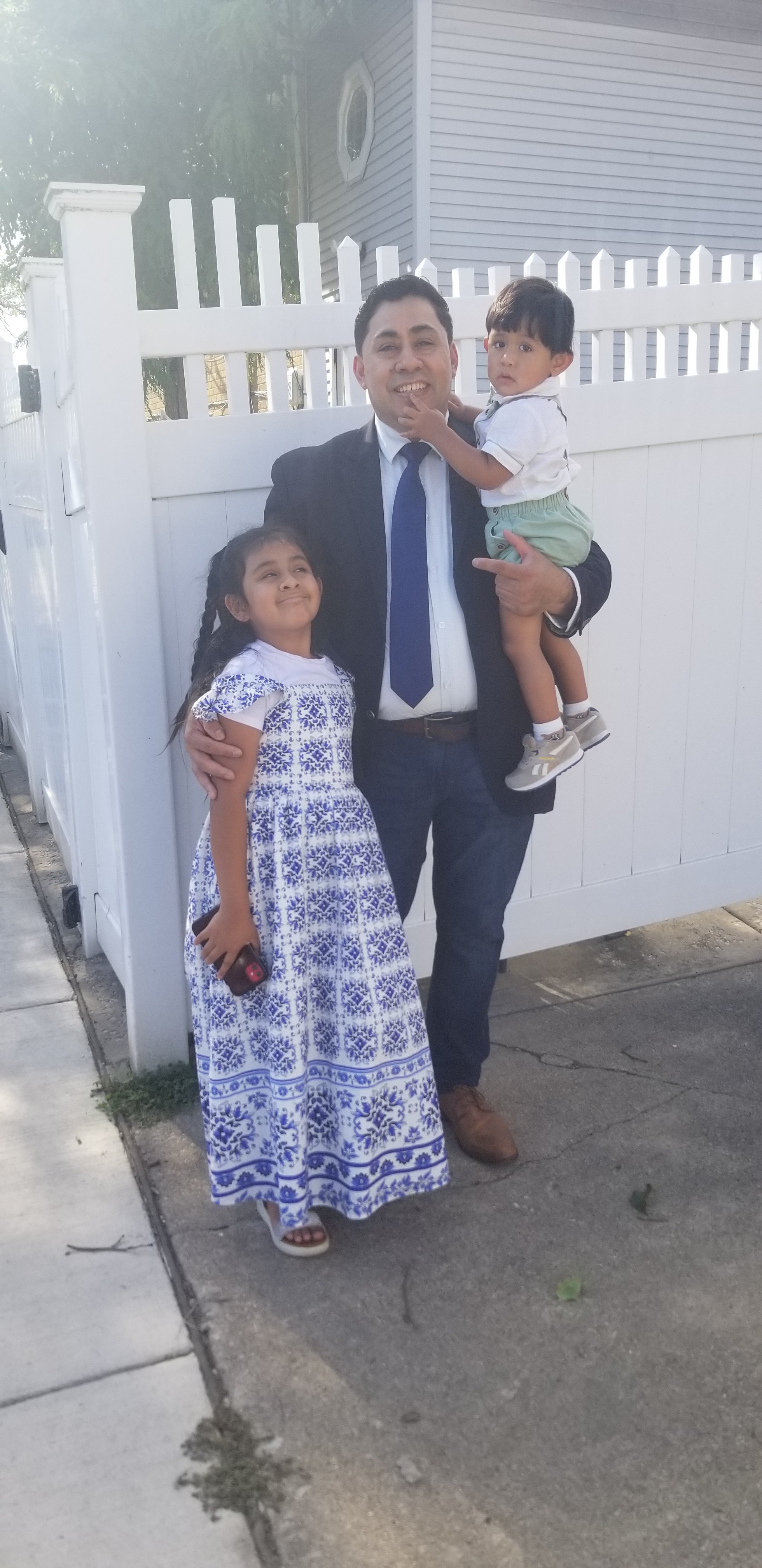 Help Rigoberto Padilla Reunite with Family campaign photo, 4 of 5