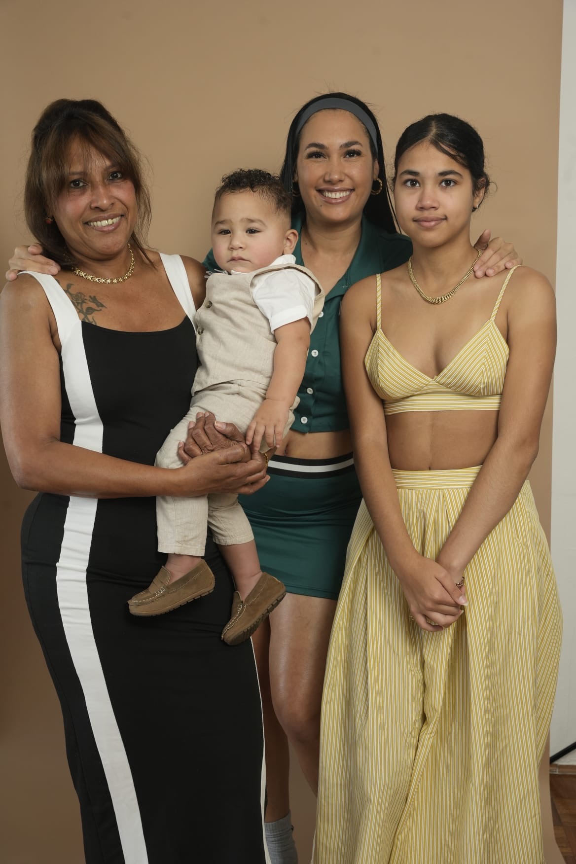 Dona a la memoria de Yaremis Aguila campaign photo, 4 of 5