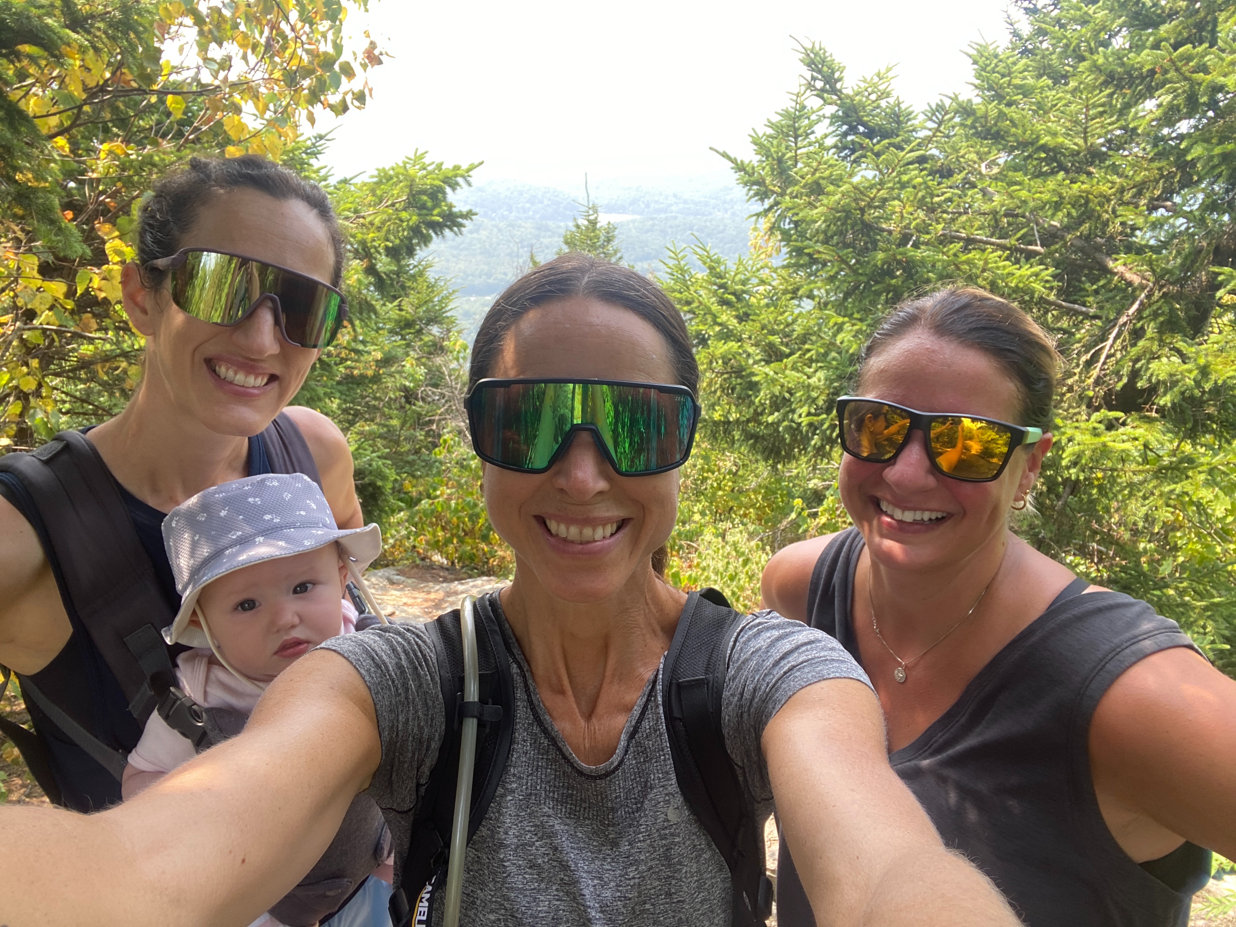 Trois femmes, un défi, une cause : le Trek Rose Trip campaign photo, 2 of 4