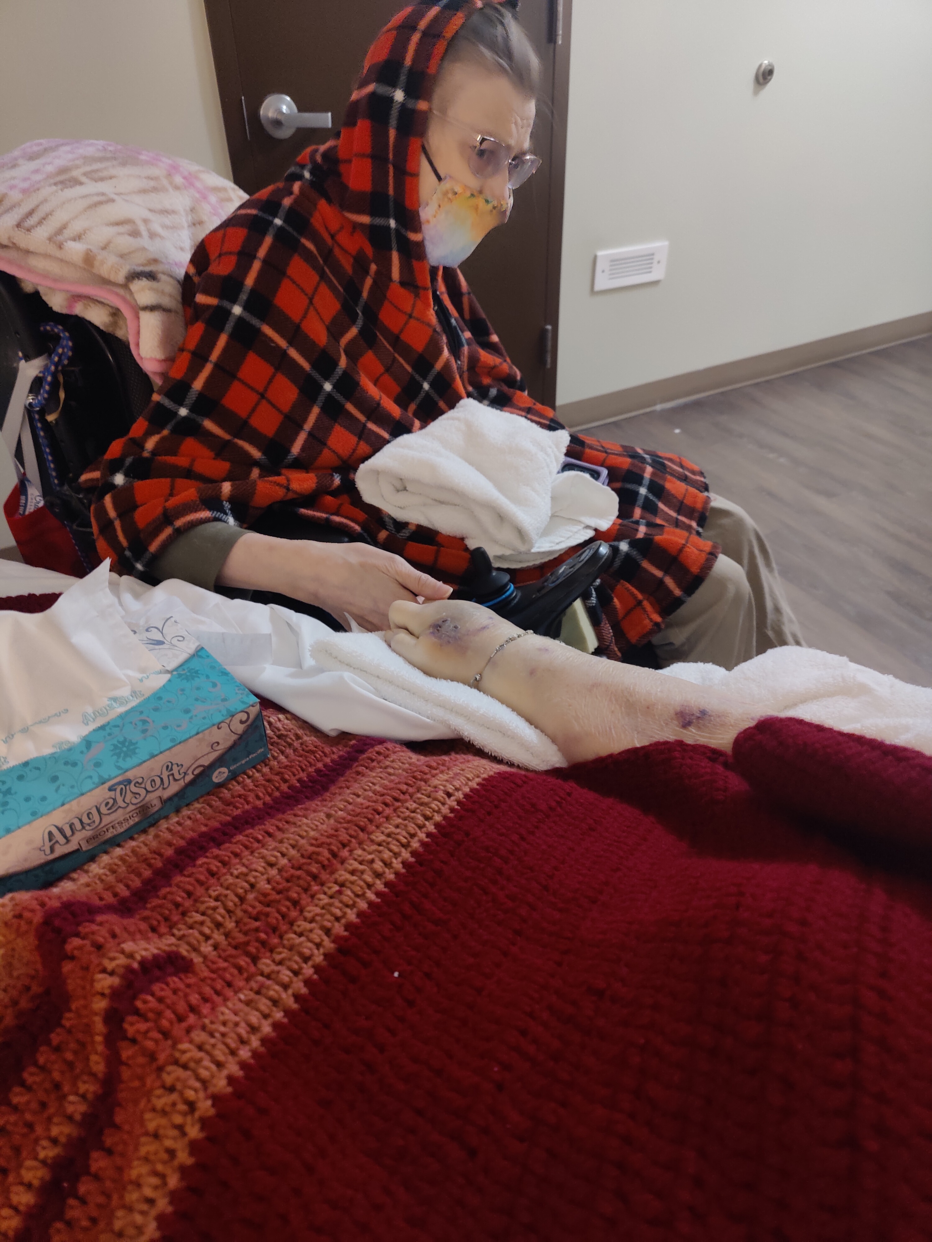 Please Help with our Mom Sharon Joann Dennis' Final Expenses campaign photo, 6 of 8