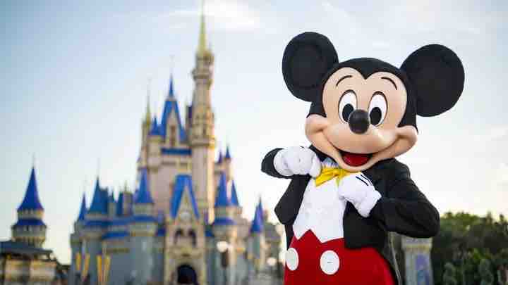 Help local high schoolers, Ava and Maria Perform at Disney photo