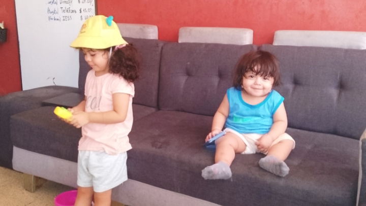 Solidaridad de situación por mis hijas Danna y Victoria. photo