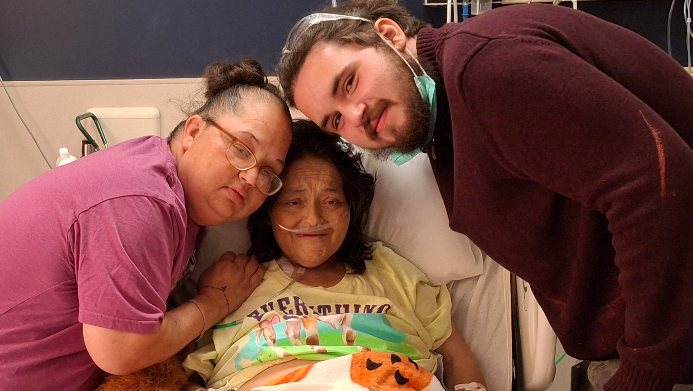 Help The Reyes Family bury their little Sister pinned link photo