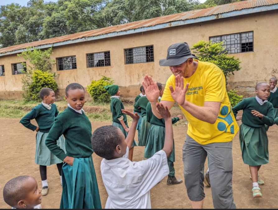 Support Islas dream to volunteer and change lives in Peru campaign photo, 6 of 7
