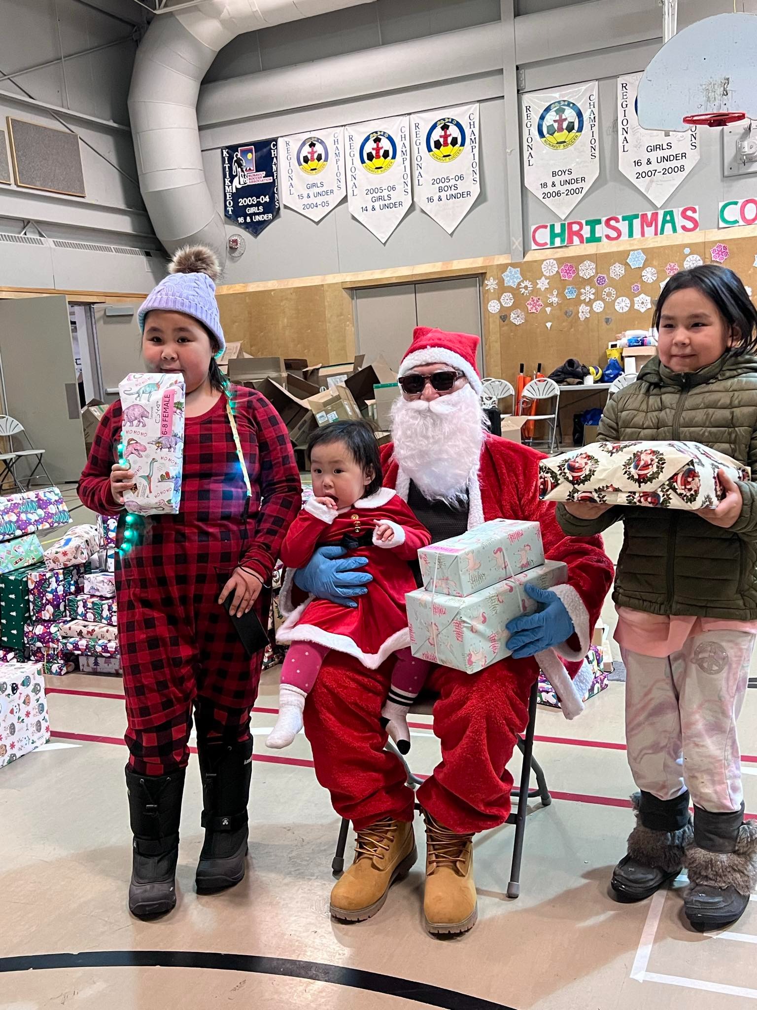 B2Gold Nunavut Holiday Toy Drive campaign photo, 5 of 6