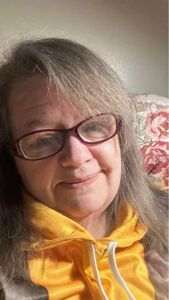 Susan Smyth, needs Everything! It's Christmas Please help!! campaign photo, 7 of 8