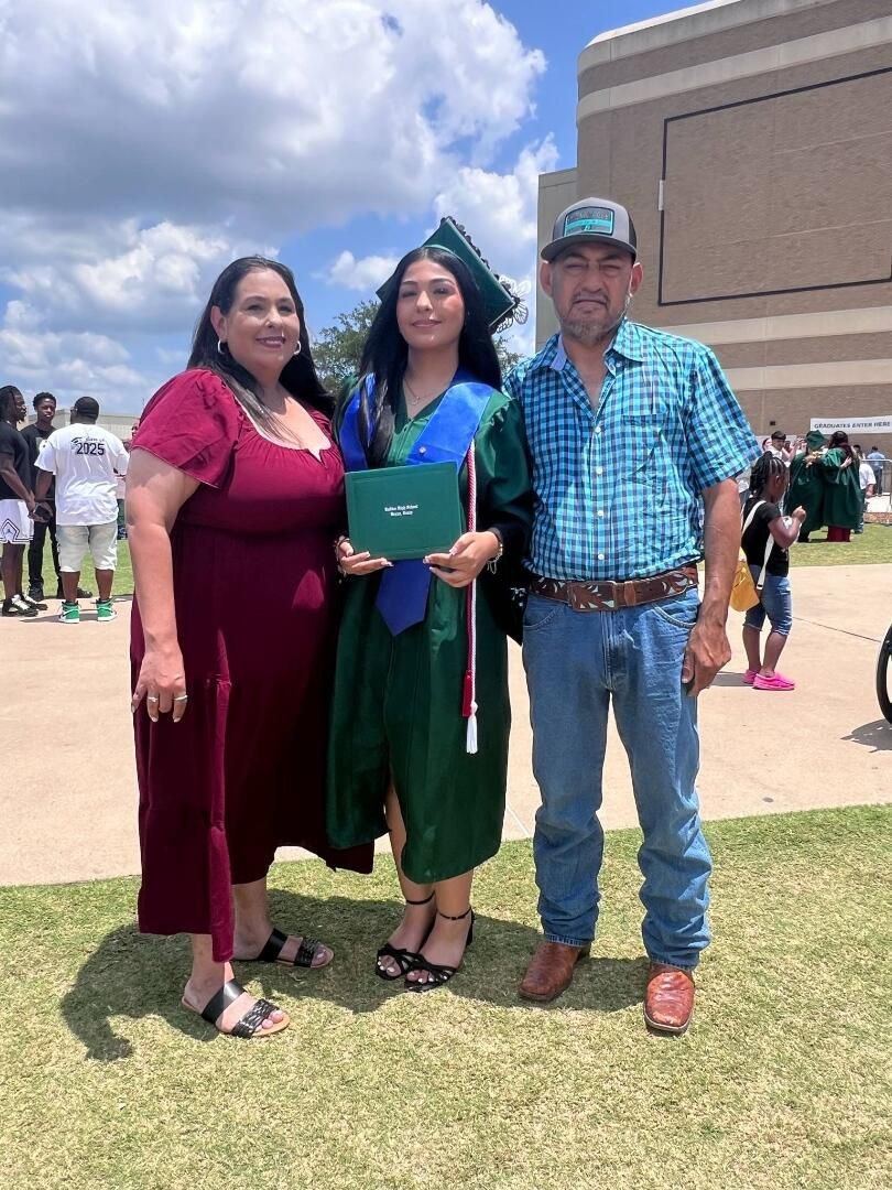 Help the Reyes Family Battle Kidney Failure campaign photo, 5 of 8