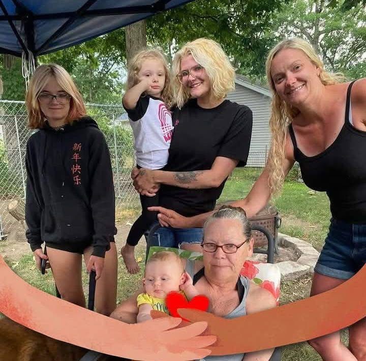Help Honor Crystal Mullins' Memory campaign photo, 4 of 7
