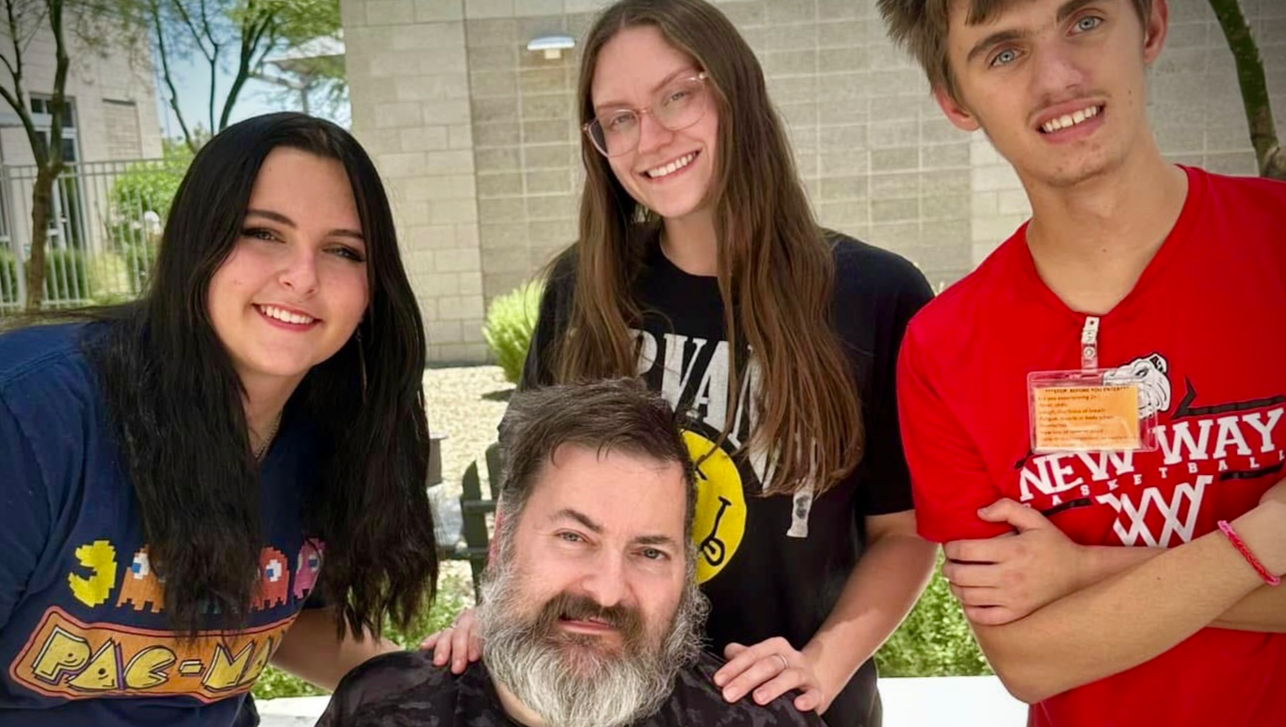 Help Pastor Rodger Loar’s Kids Rebuild their Lives