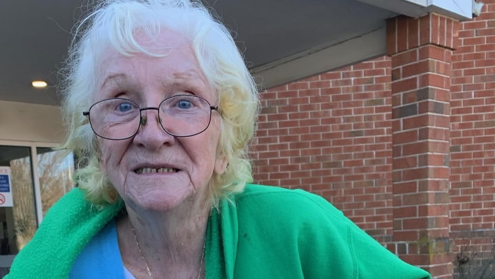 Help bring 12 family members together with grandma photo