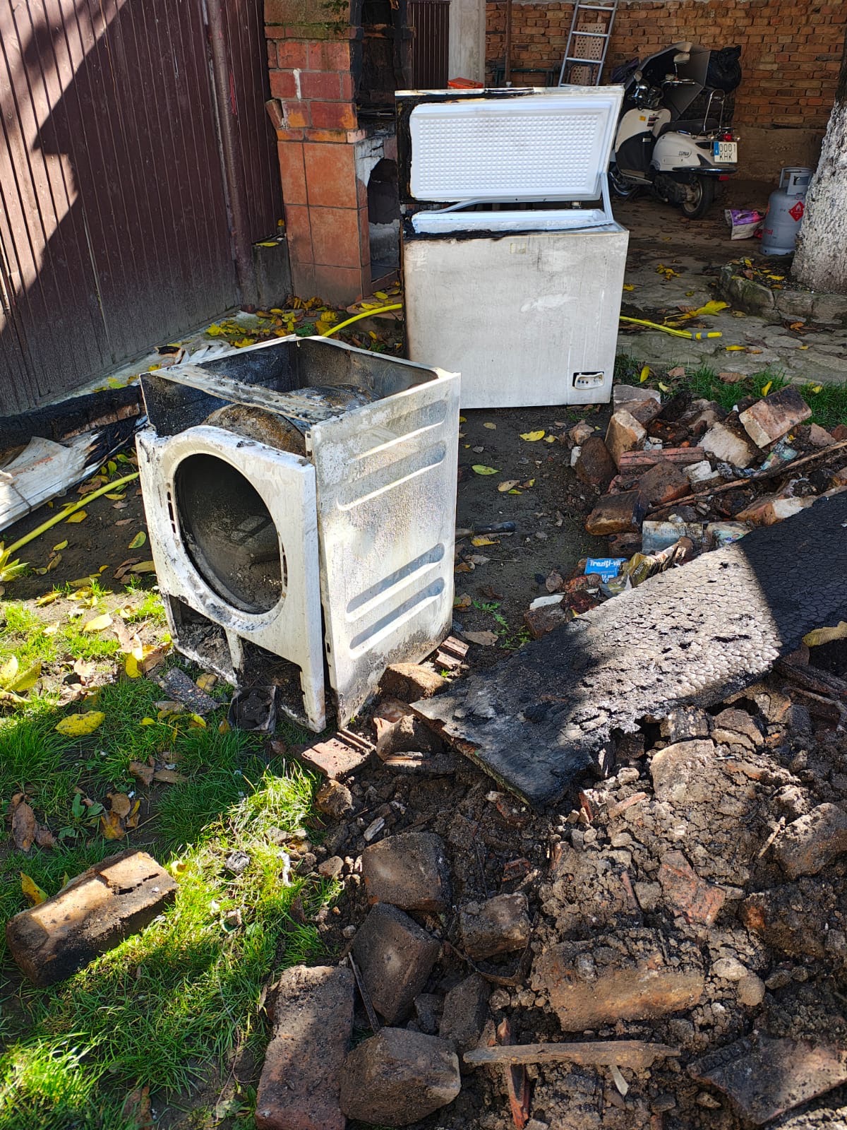 Help Eugenia Rebuild Her Fire-Damaged Home campaign photo, 4 of 8