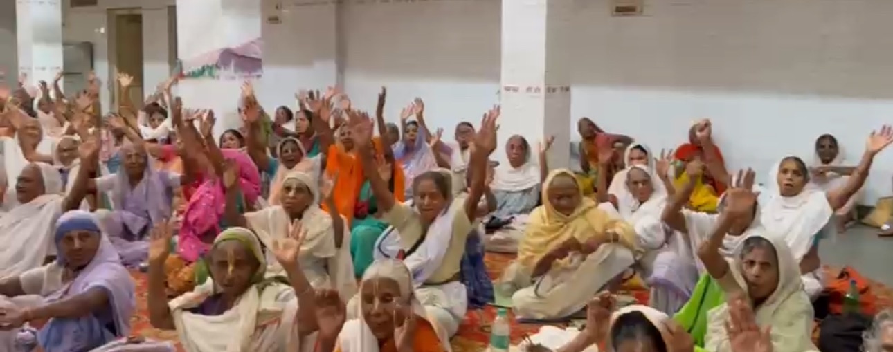 Help us to feed the widows of Vrindavan and Varanasi campaign photo, 5 of 5