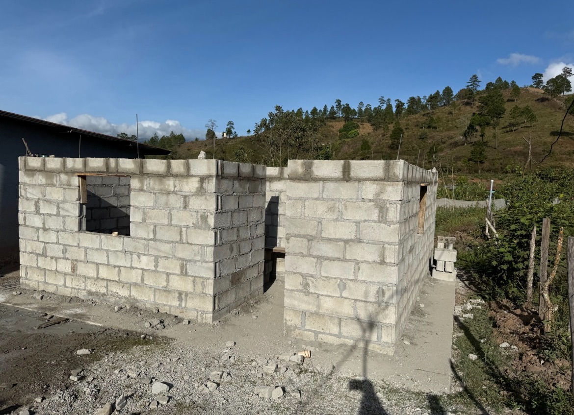 Build Homes for Women and Children in Honduras campaign photo, 5 of 6