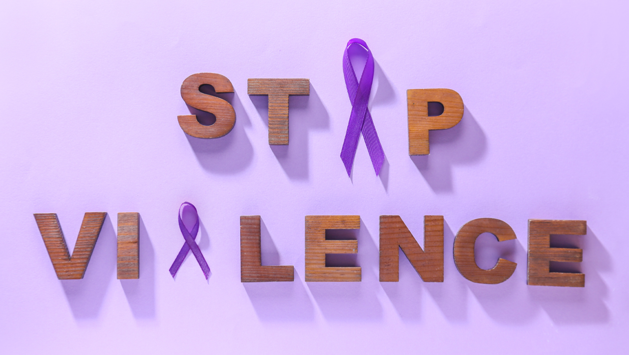 Help Lisa Escape an Unsafe Situation and Rebuild Her Life photo