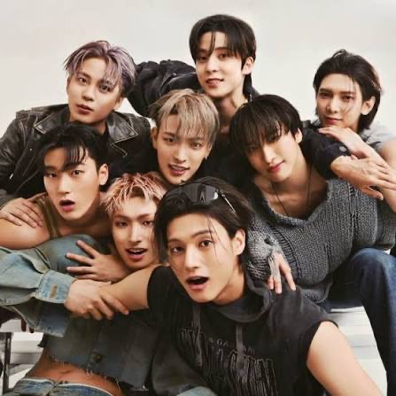 Make Our Kpop Concert Dream Come True campaign photo, 5 of 6