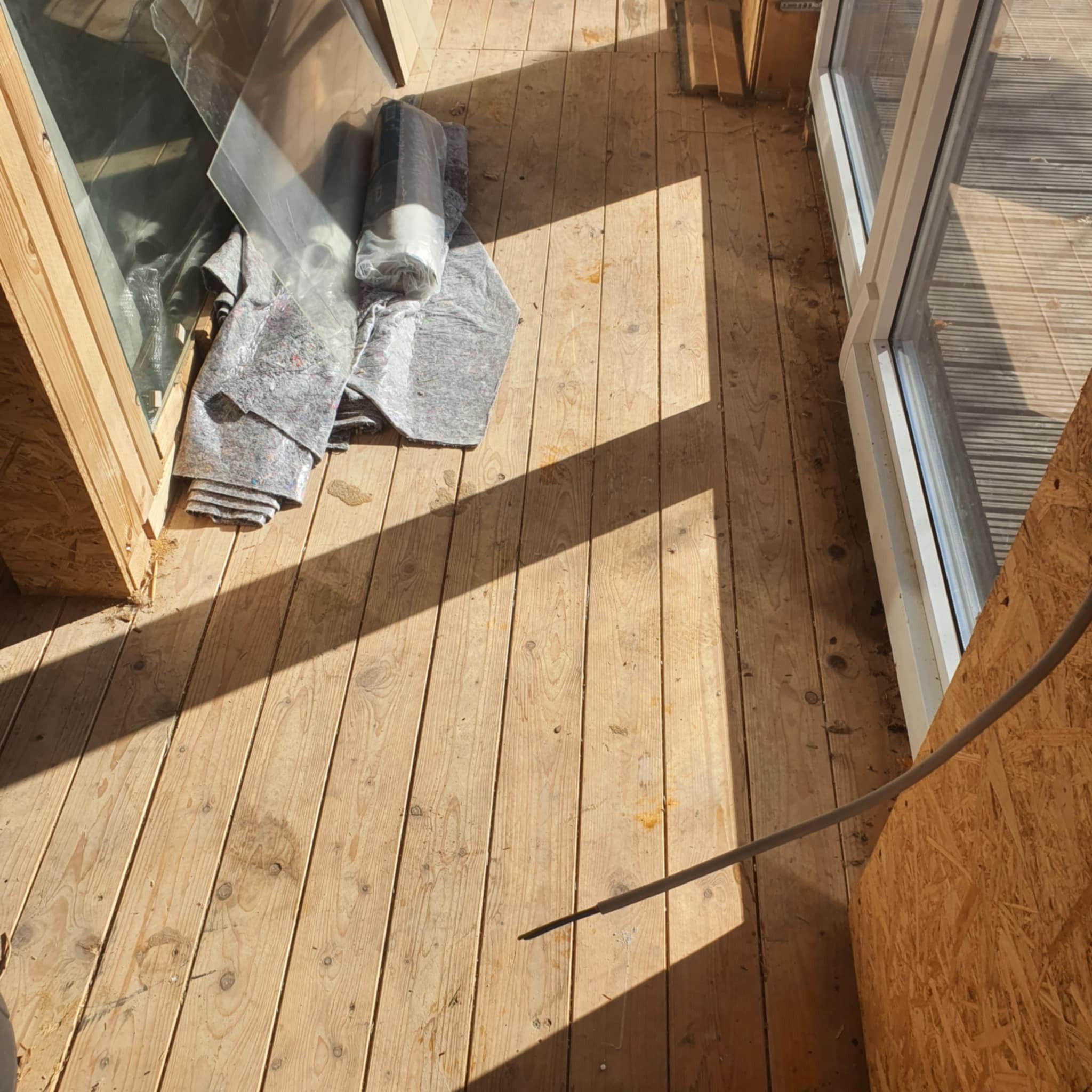 Kampagnen-Foto für Aufbau von 2 Tinyhäusern in unserem Gogu Shelter in Rumänien, 5 von 7
