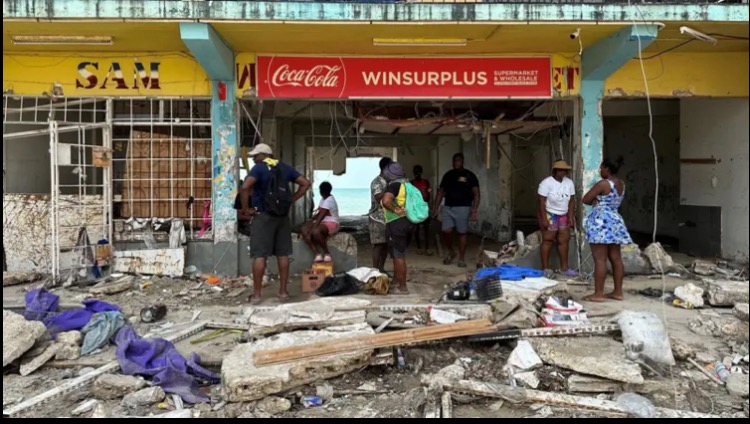 Foto van campagne Rebuild Hope for Hurricane Melissa Victims, 4 van 8