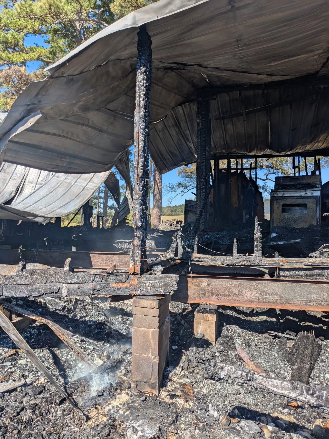 Support Melysheaco's Family After Fire Loss campaign photo, 5 of 8
