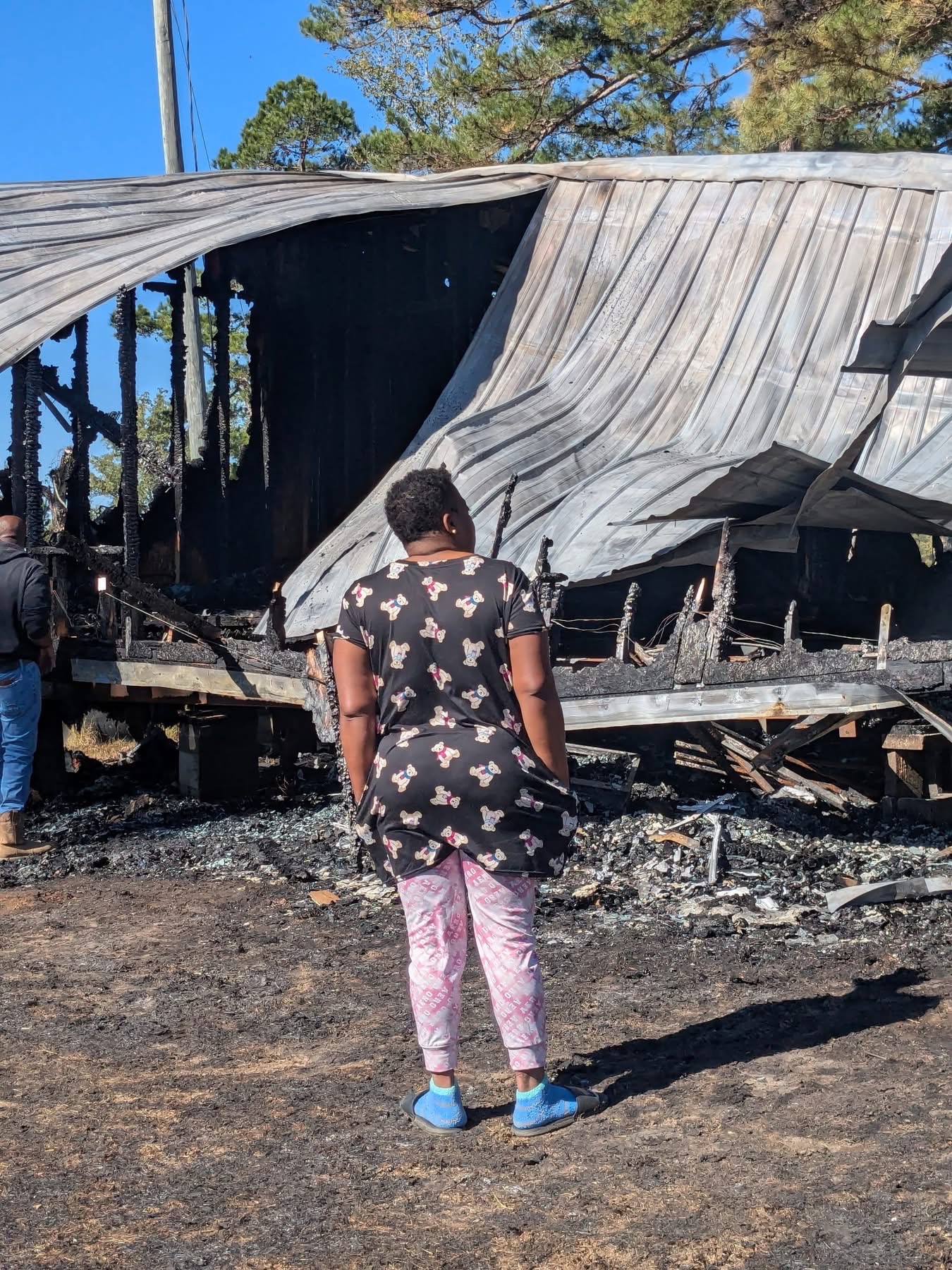Support Melysheaco's Family After Fire Loss campaign photo, 6 of 8