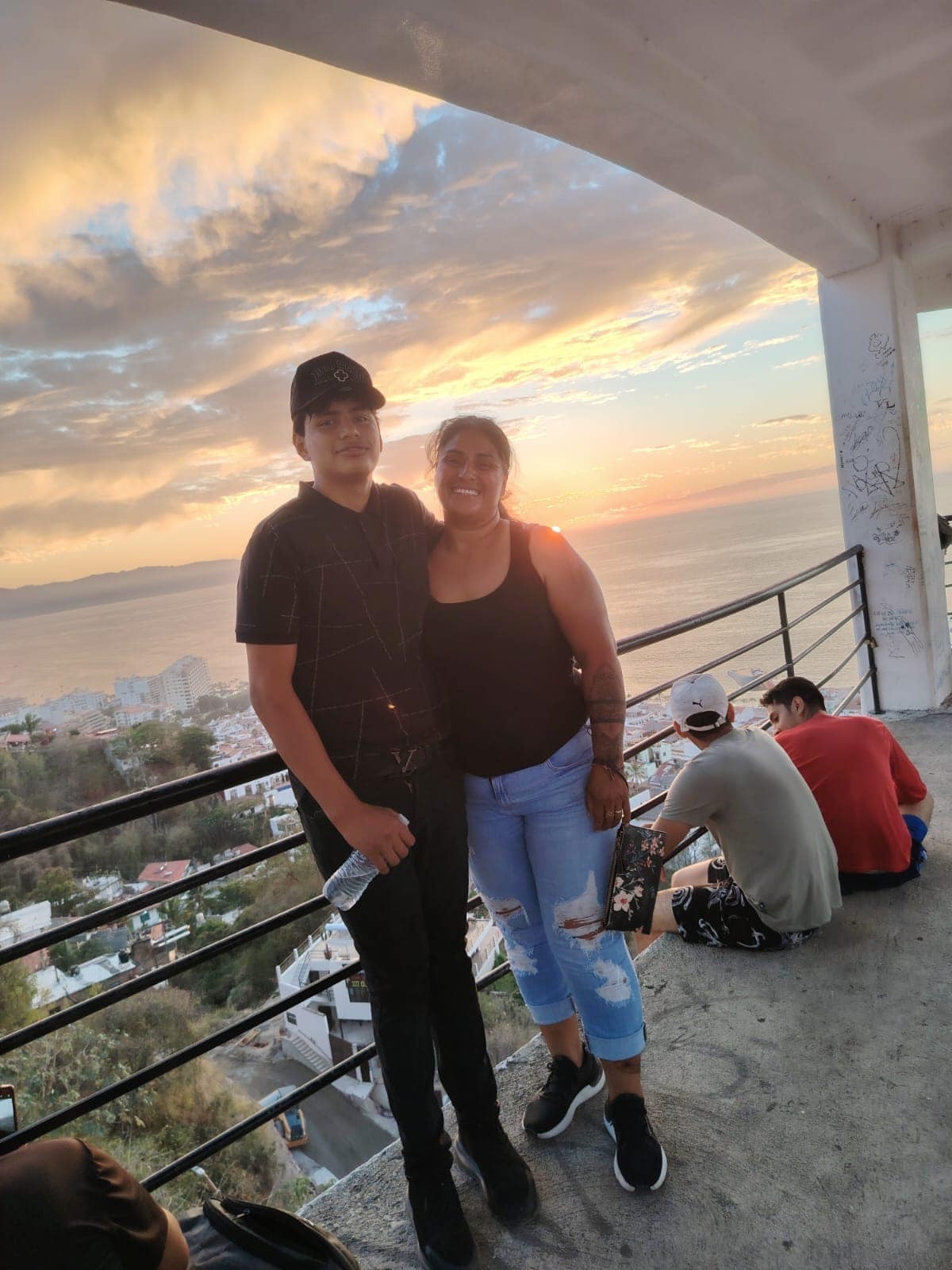Help Alicia's Son Enrique Heal campaign photo, 2 of 6