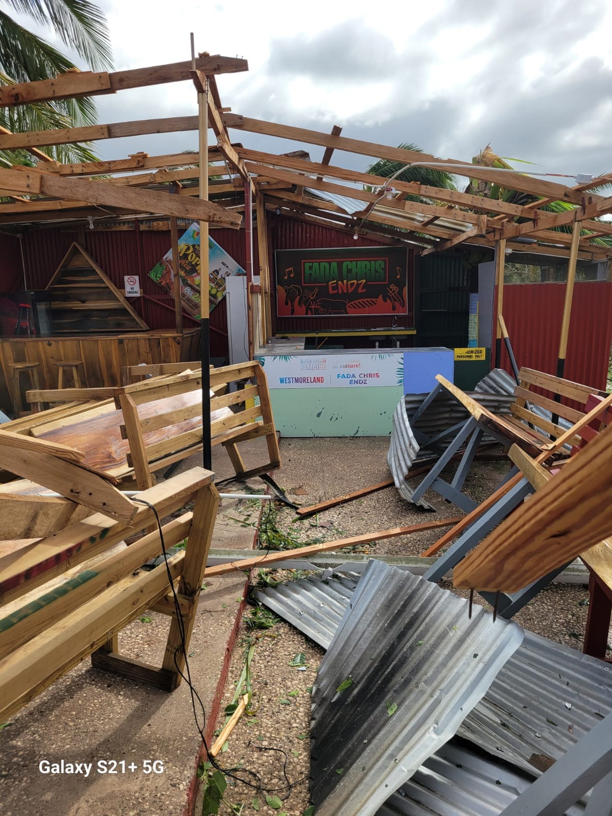 Help Fadachrisendz recover & rebuild after Hurricane campaign photo, 2 of 8