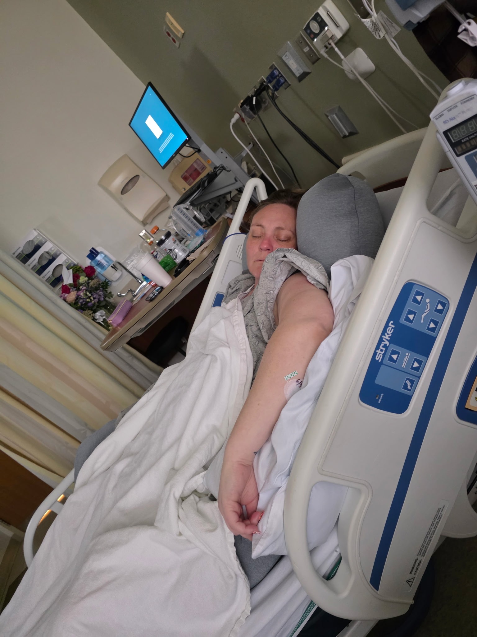 Help Amanda after a life threatening medical emergency campaign photo, 2 of 7