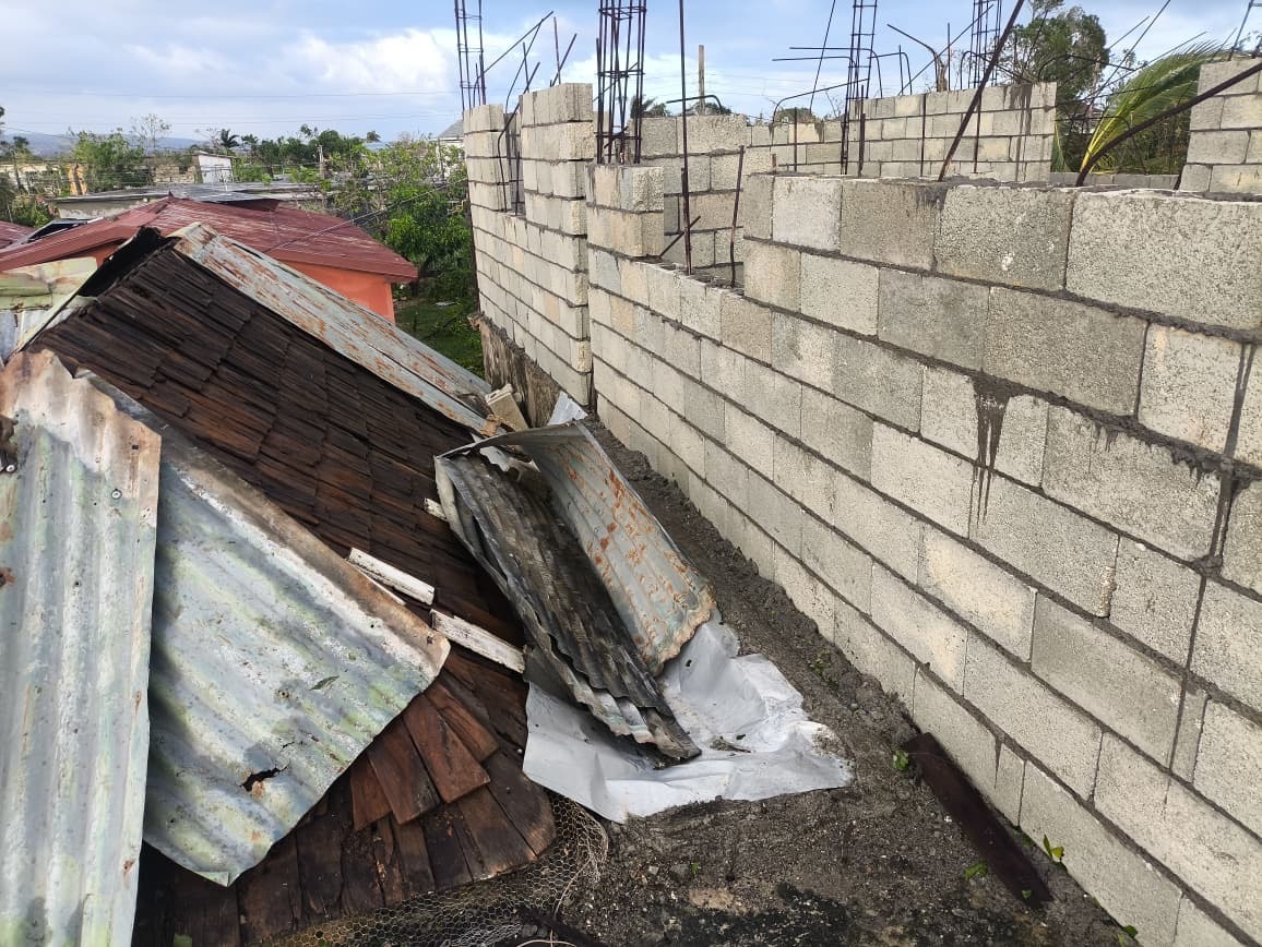 Help Kemar's Family Rebuild After Hurricane campaign photo, 5 of 6