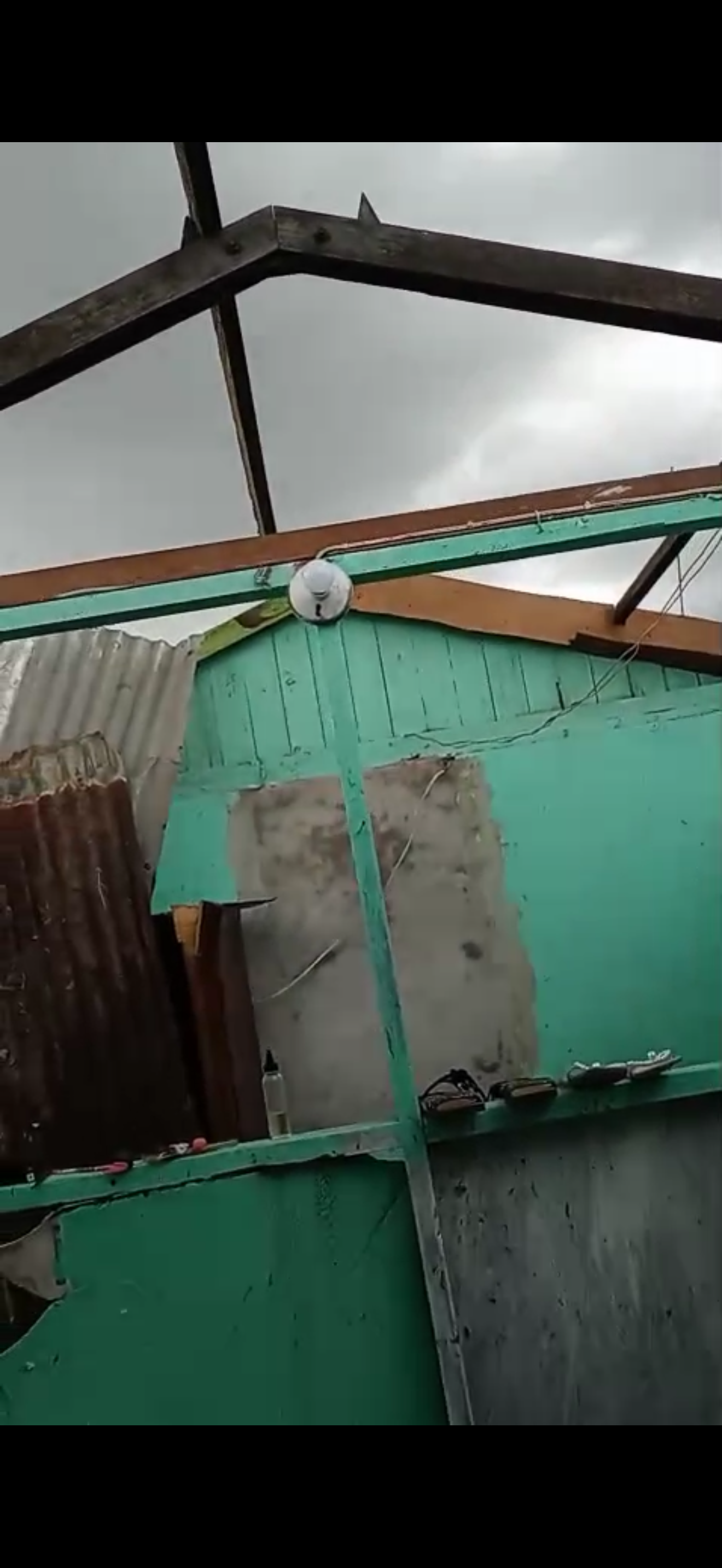 Help Gweneth's Family Rebuild After Hurricane campaign photo, 2 of 8