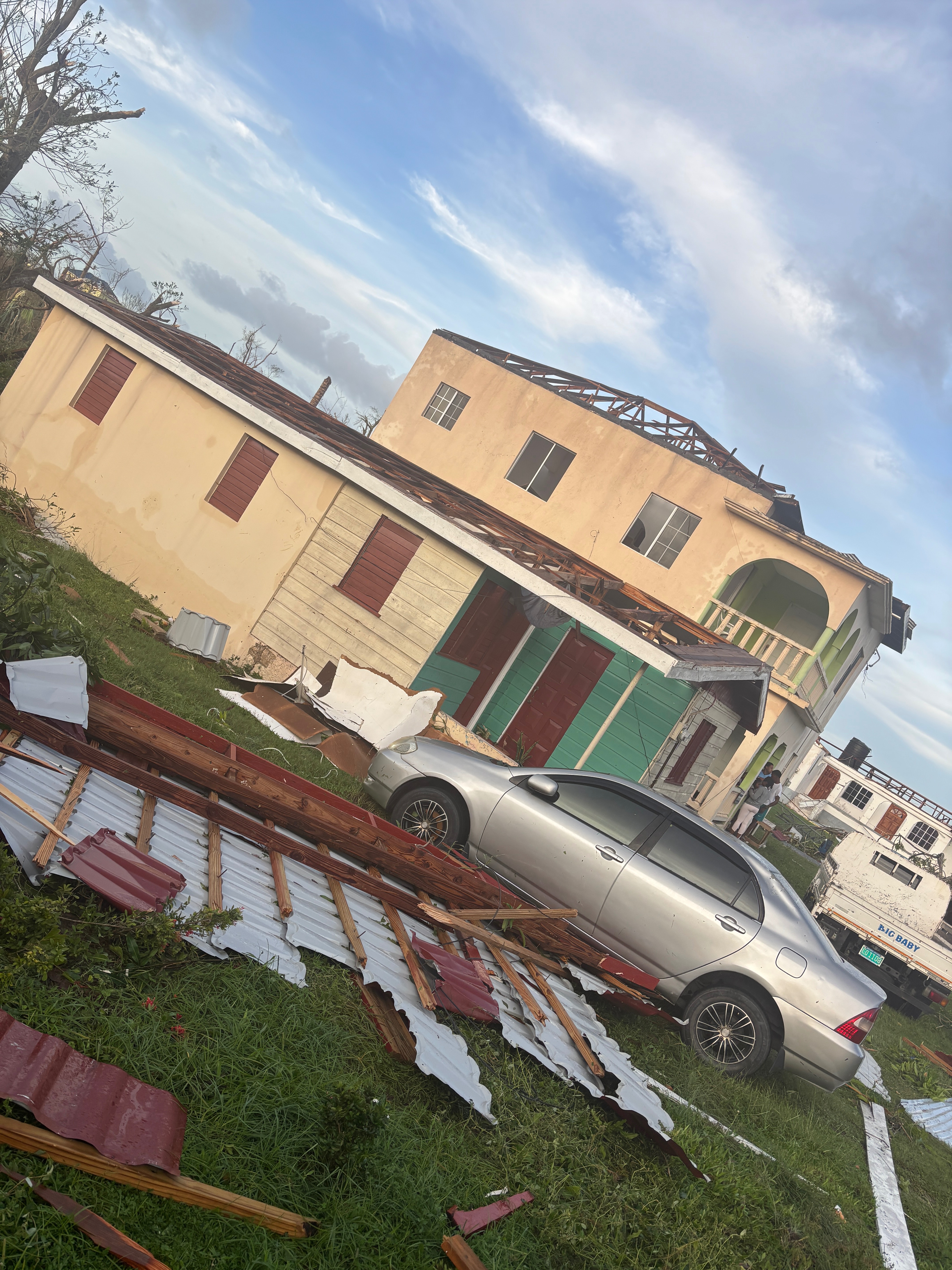 Support Kayon Dale and Community's Hurricane Recovery campaign photo, 6 of 8