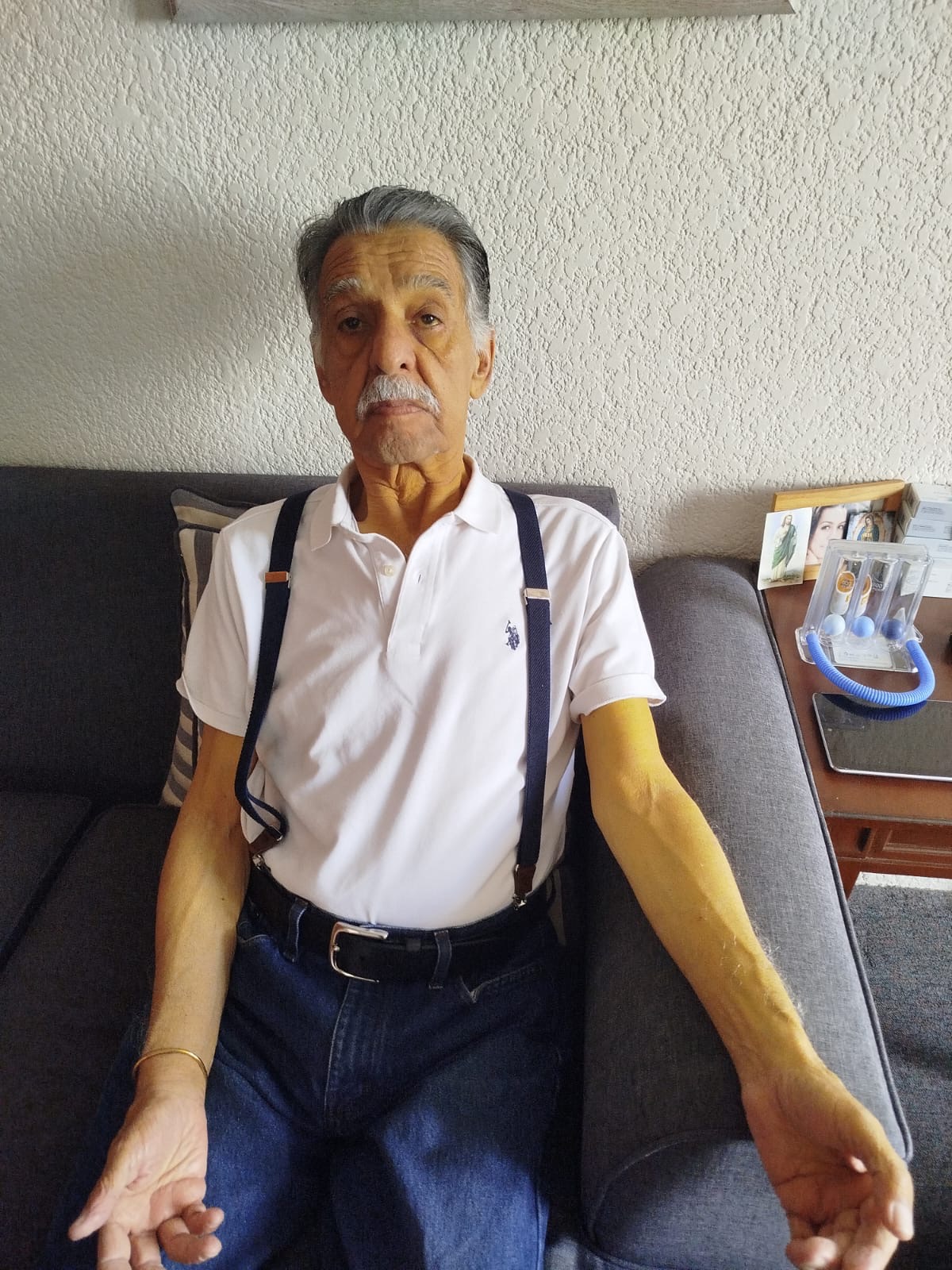 Mi papá necesita con urgencia una prótesis biliar campaign photo, 2 of 4