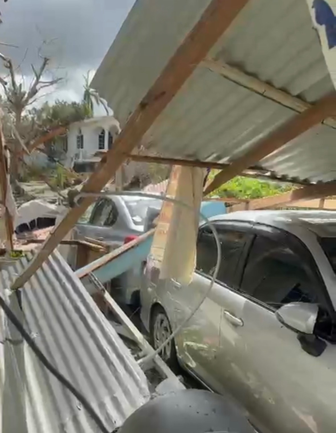 Help Rebuild Lilliput Rose Hall After Hurricane campaign photo, 5 of 8