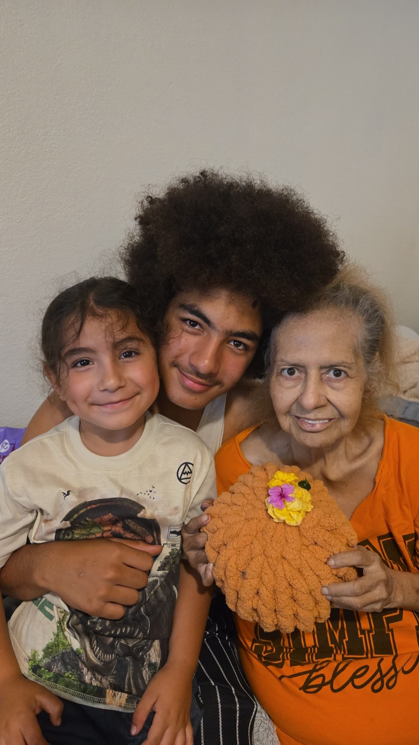 Support Angela Hernandez's Memorial Service campaign photo, 2 of 8