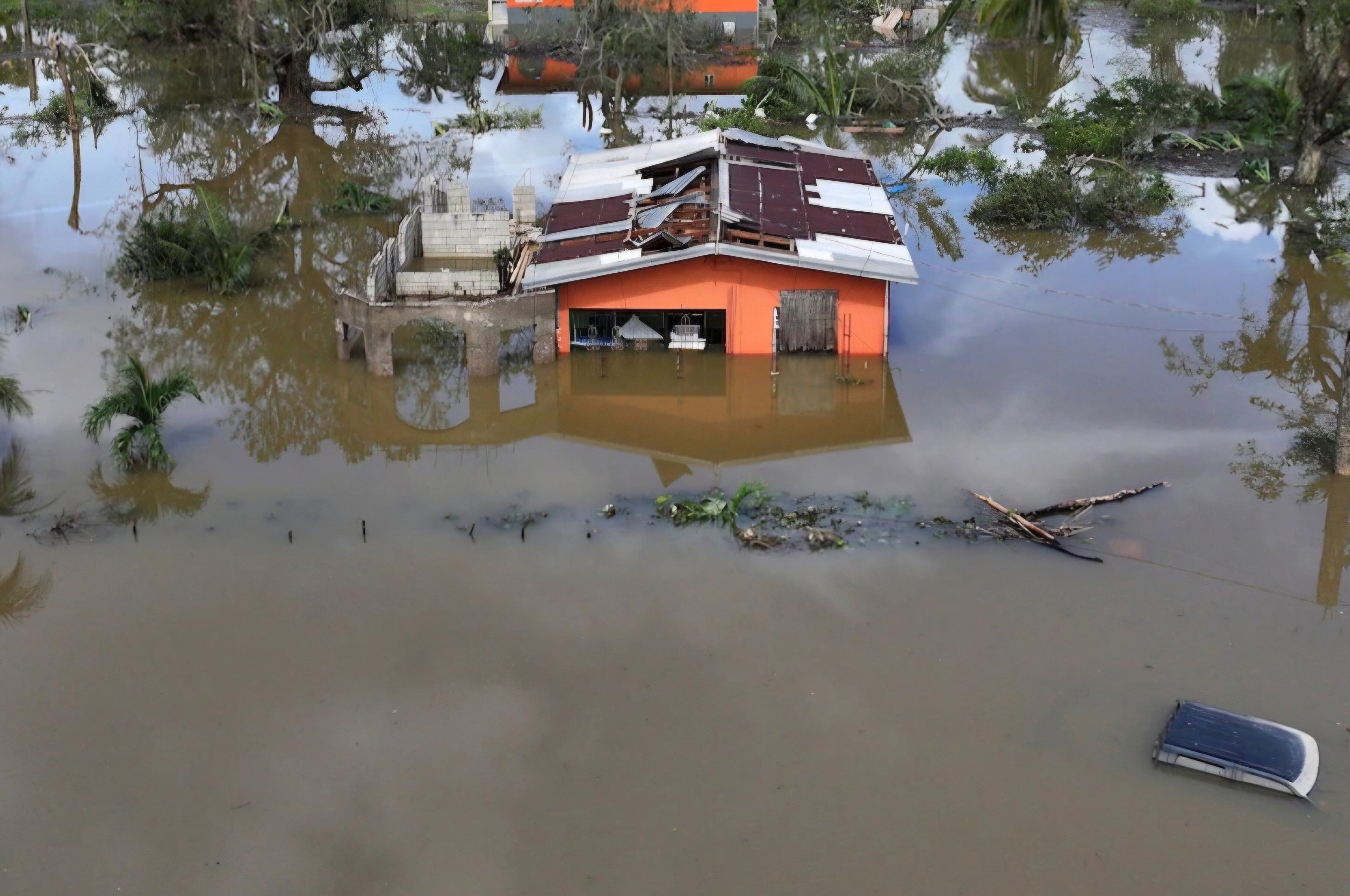 Help Iesha Rebuild Homes in Jamaica campaign photo, 5 of 8