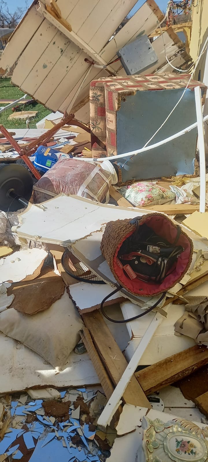 Rebuild Jadae's Family Home After Hurricane campaign photo, 5 of 8