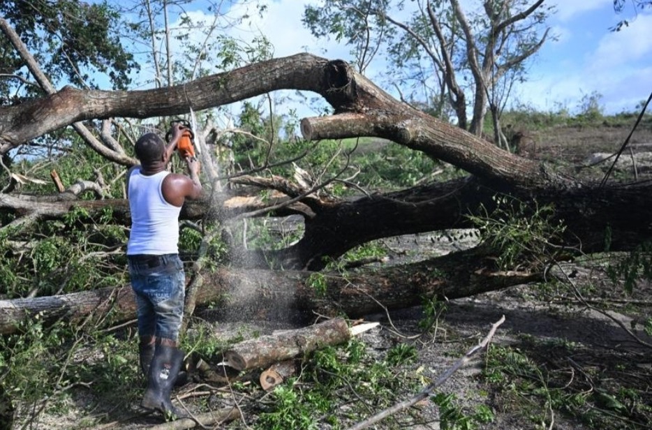 Helping restore safety and power after Hurricane campaign photo, 4 of 7