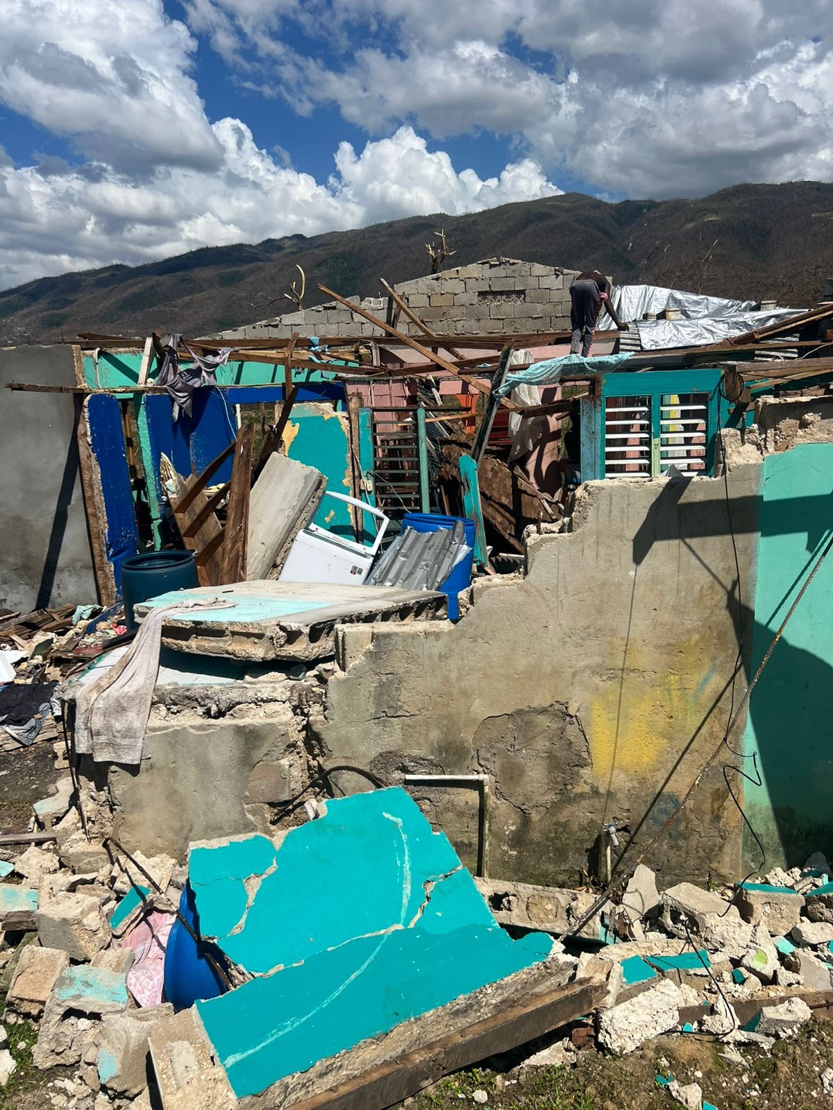 Help Leighmari & Devonae Rebuild After Hurricane campaign photo, 7 of 8