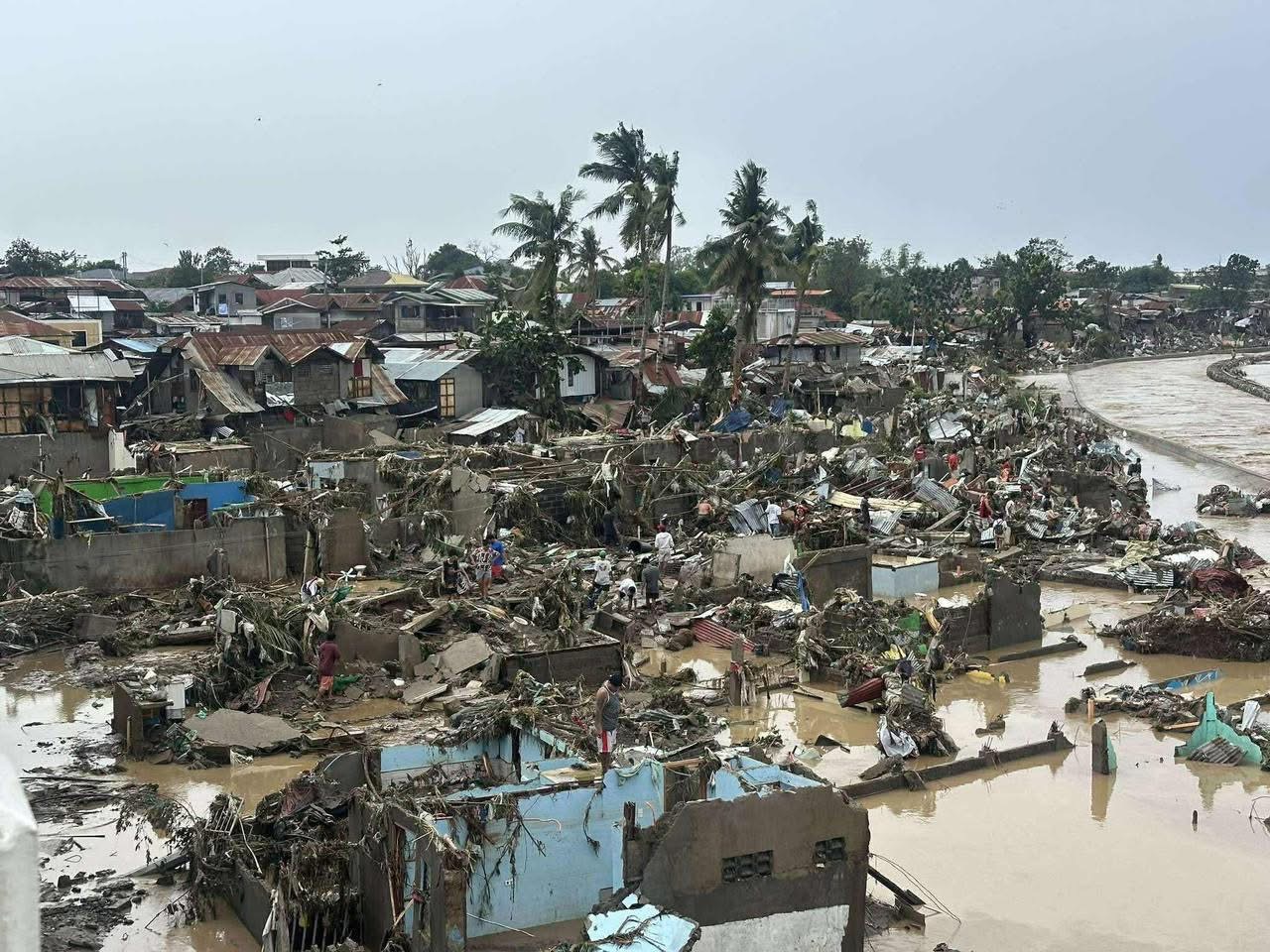 Help for Typhoon victims in the Philippines! campaign photo, 5 of 7