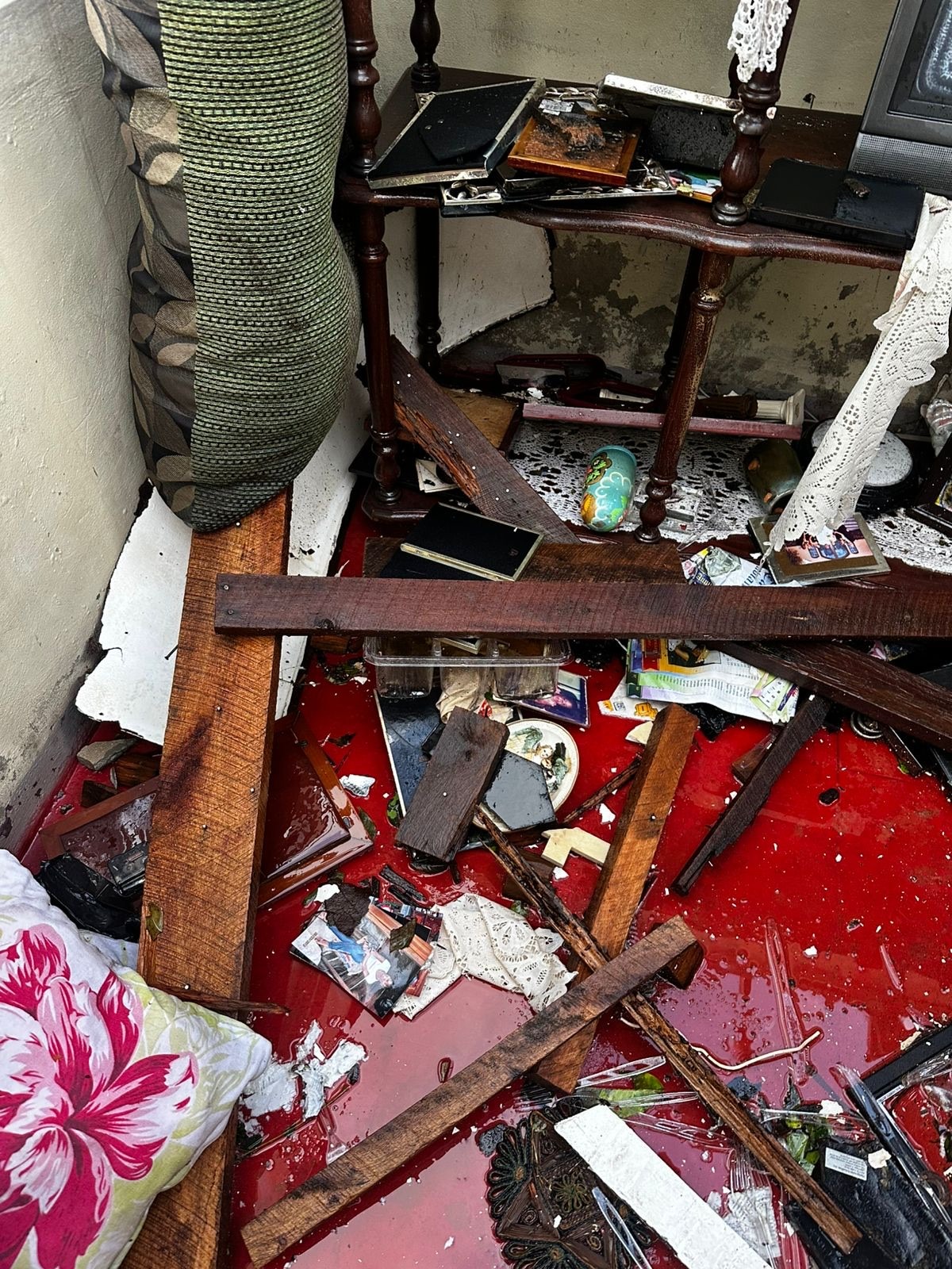 Support Lennox Bigwoods Families in Rebuilding their Homes campaign photo, 2 of 8
