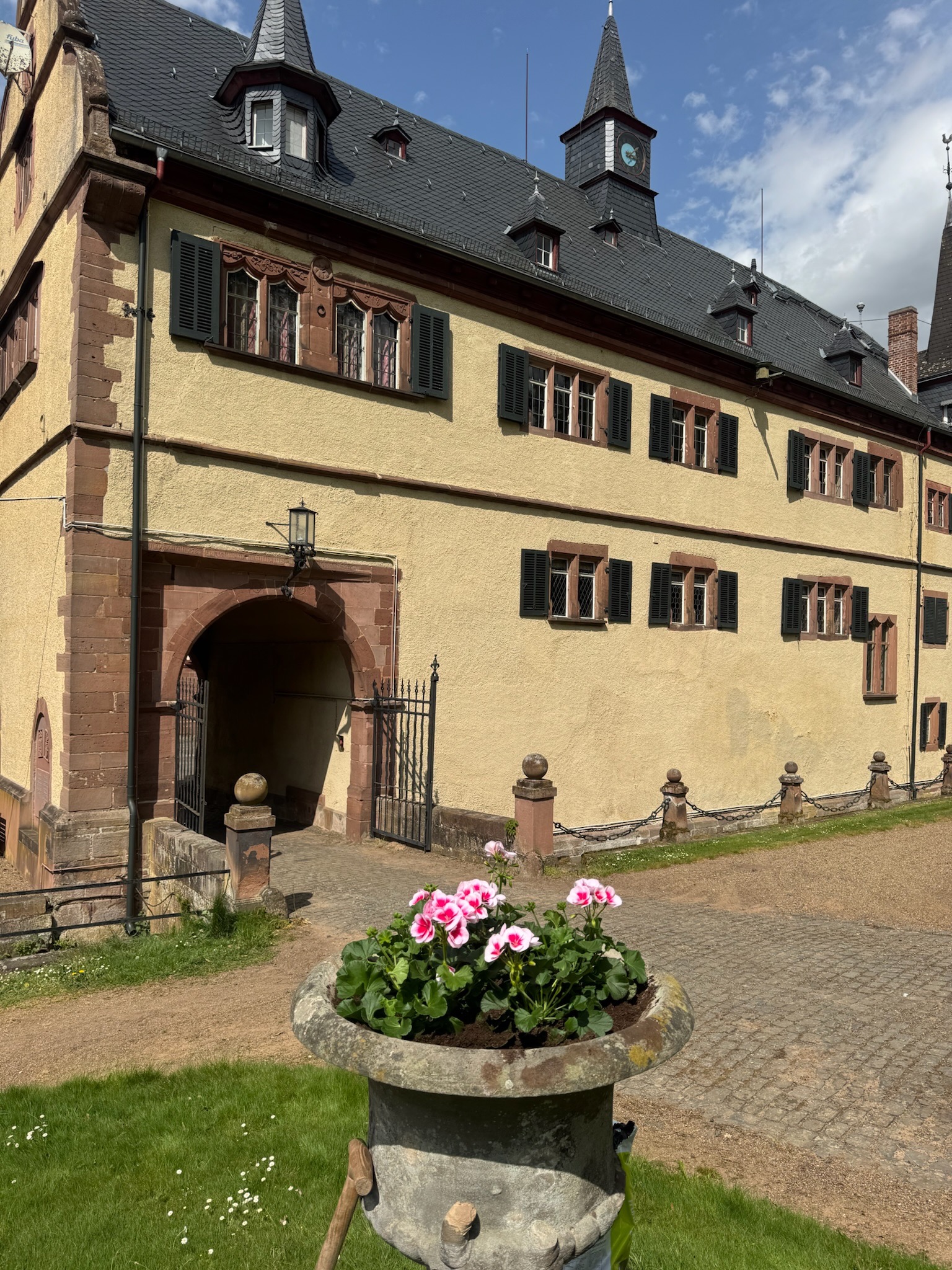 Hilfe für Schloss Plausdorf , Help for Plausdorf campaign photo, 4 of 8