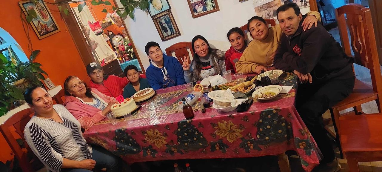 Ayudemos a Marisol y su fam a recuperar lo que les robaron:( campaign photo, 2 of 4