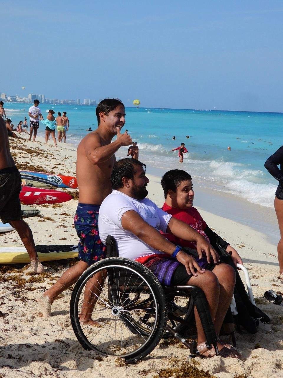 ¡Surf Adaptado Cancún - tenemos nuevas metas! campaign photo, 5 of 8