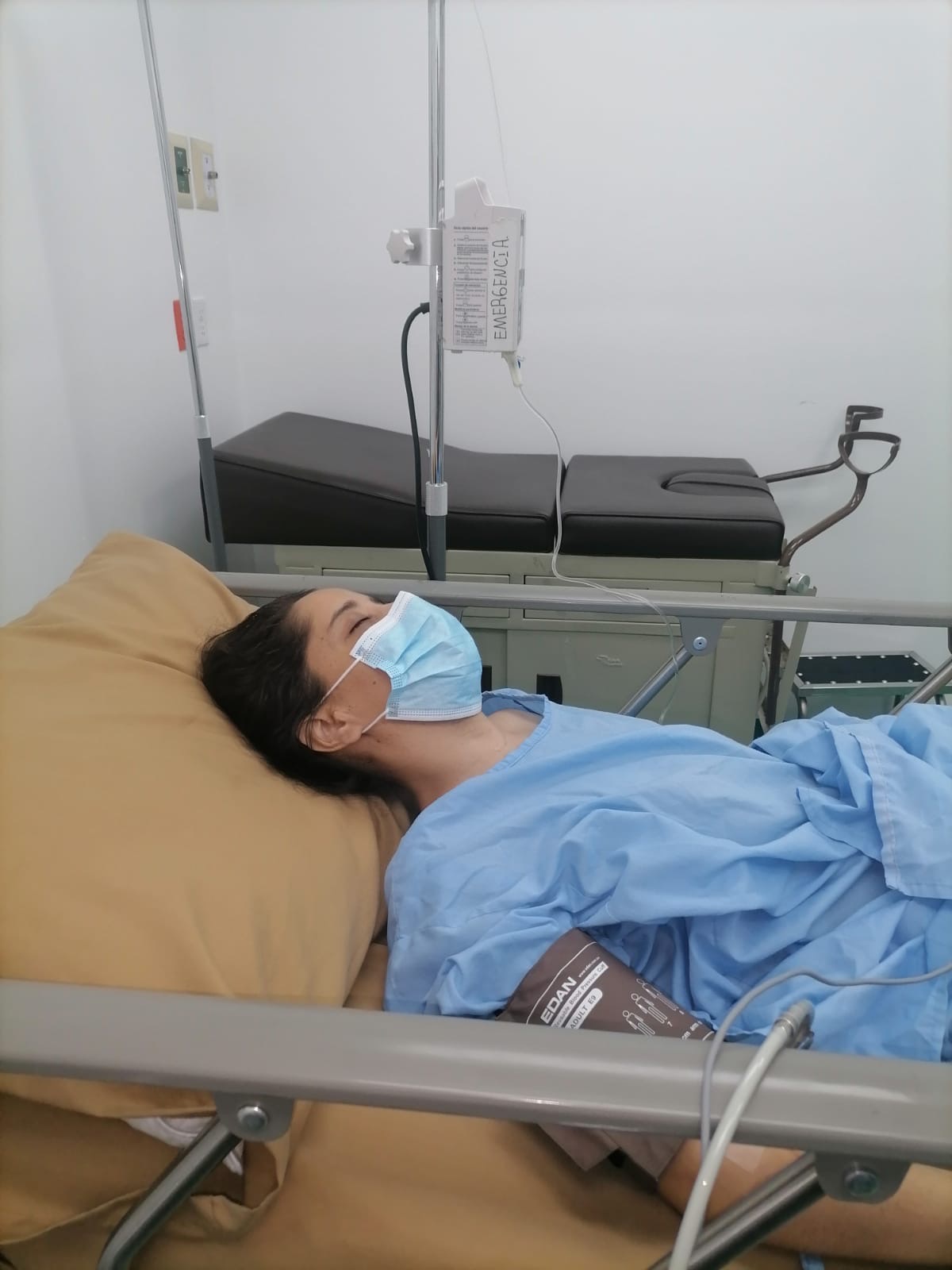 Support Alejandra's Life-Saving Kidney Transplant campaign photo, 2 of 6