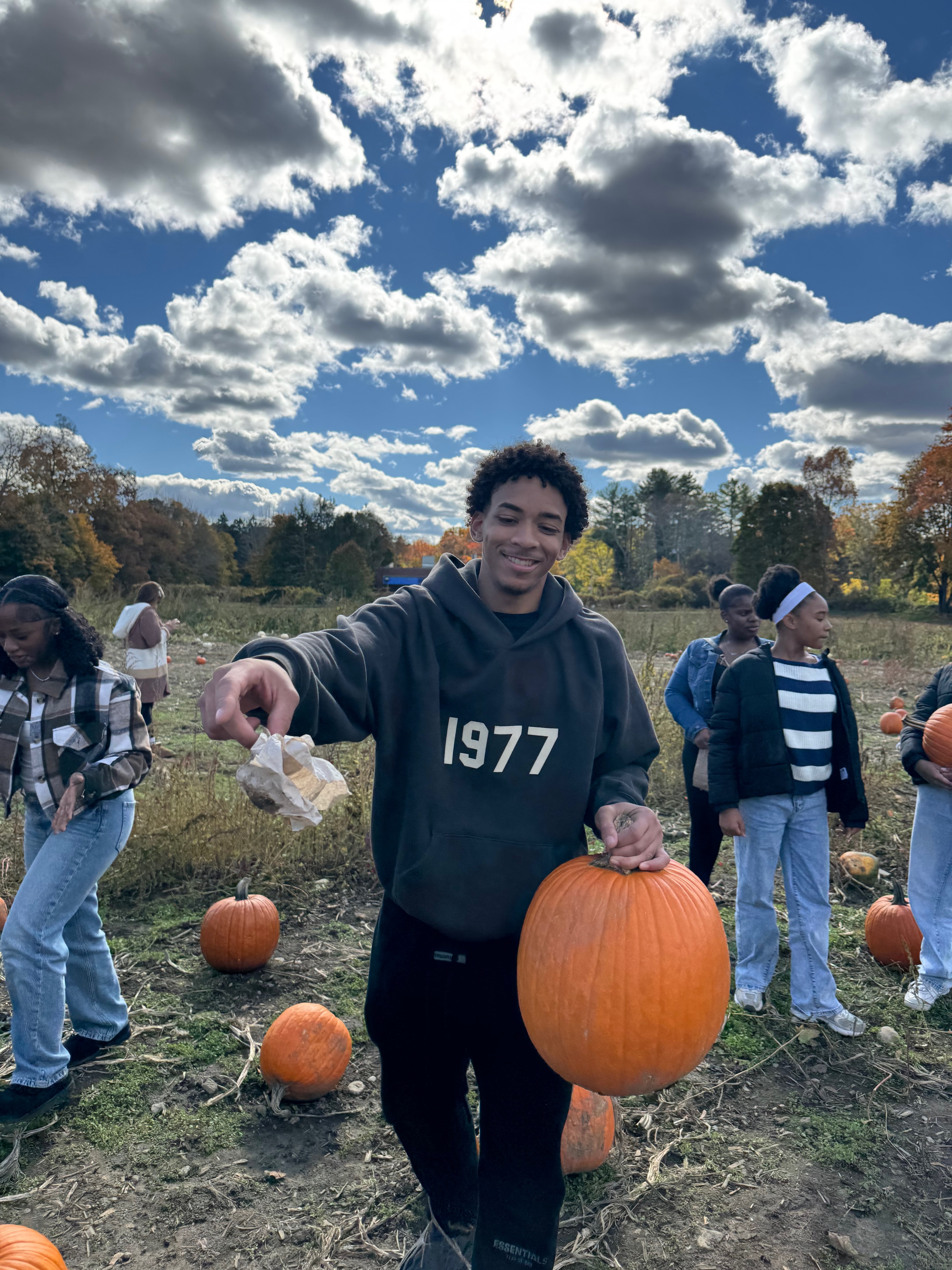 Help Teens Experience Christmas in New York campaign photo, 5 of 8